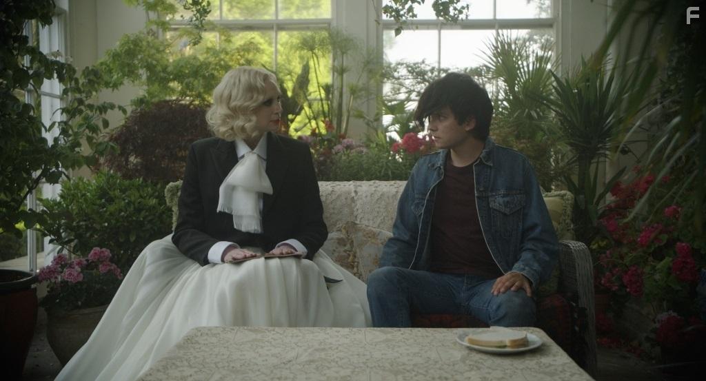 Asa Butterfield and Gwendoline Christie in Flux Gourmet (2022)