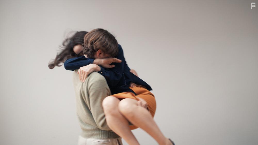 Sophie Rois and Milan Herms in A E I O U - Das schnelle Alphabet der Liebe (2022)