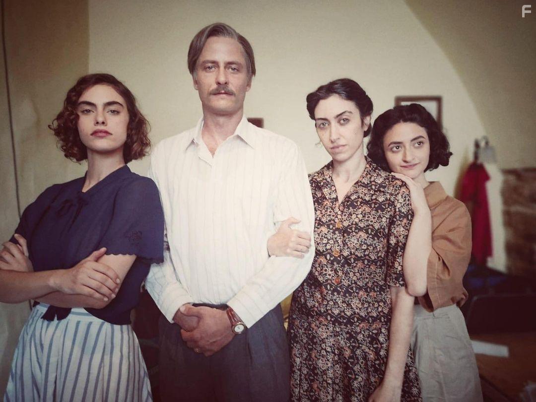 Eli Steen, Swell Ariel Or, Michael Aloni, and Hila Saada in The Beauty Queen of Jerusalem (2021)