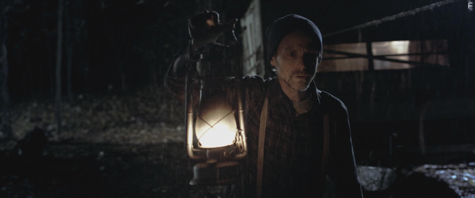 Ryan Blakely in Woodland Grey (2021)