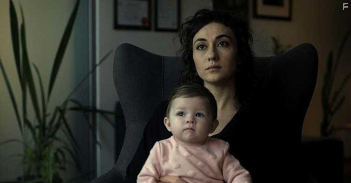 Almina Kavci and Kubra Kip in Baglilik Asli (2019)