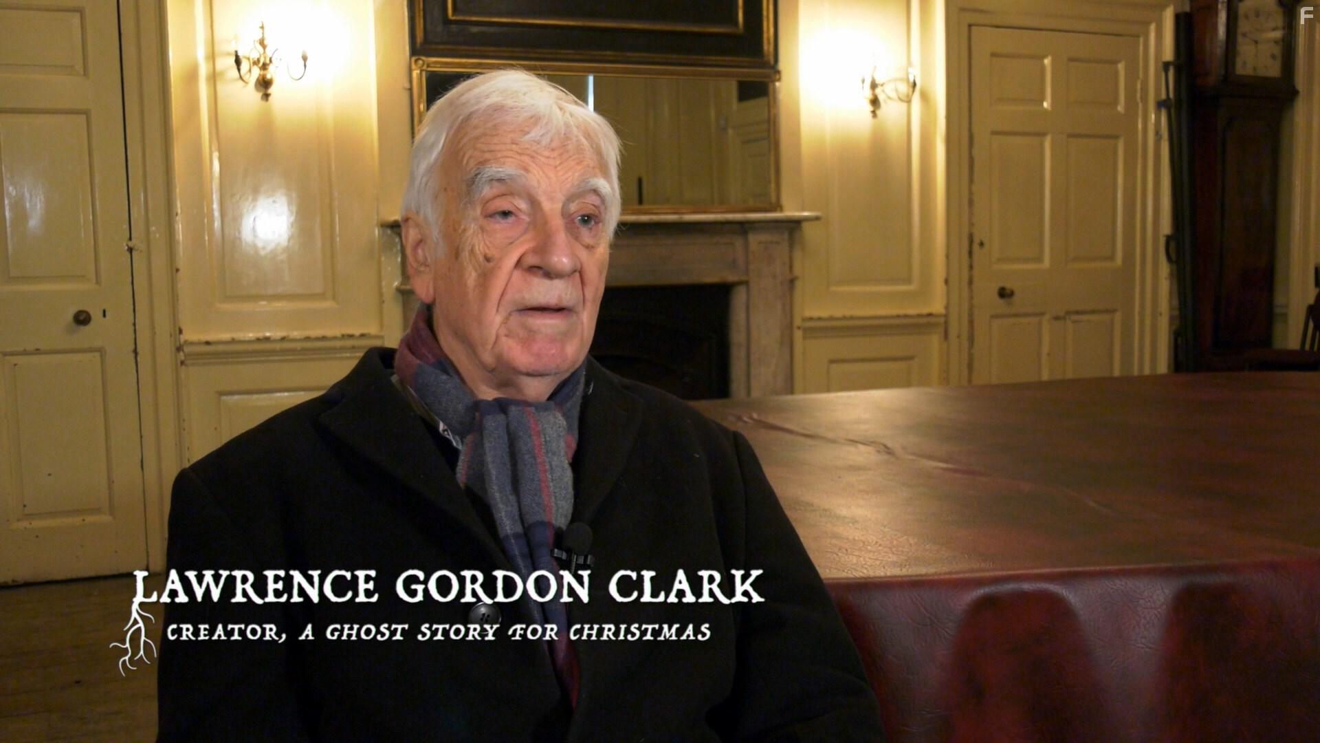 Woodlands Dark and Days Bewitched: A History of Folk Horror (2021)