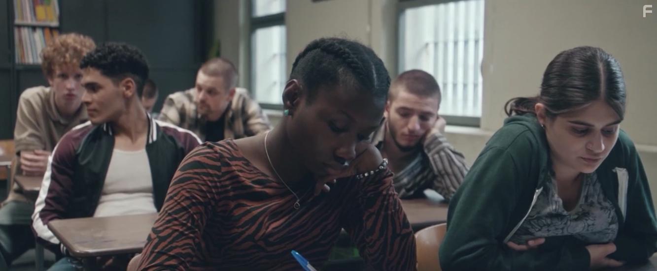 Mariam Sanusi, Jagersberger Joshua, Rayed Houche, Delal Firat, Arben Kica, and Elias Maria Burckhardt in Fuchs im Bau (2020)