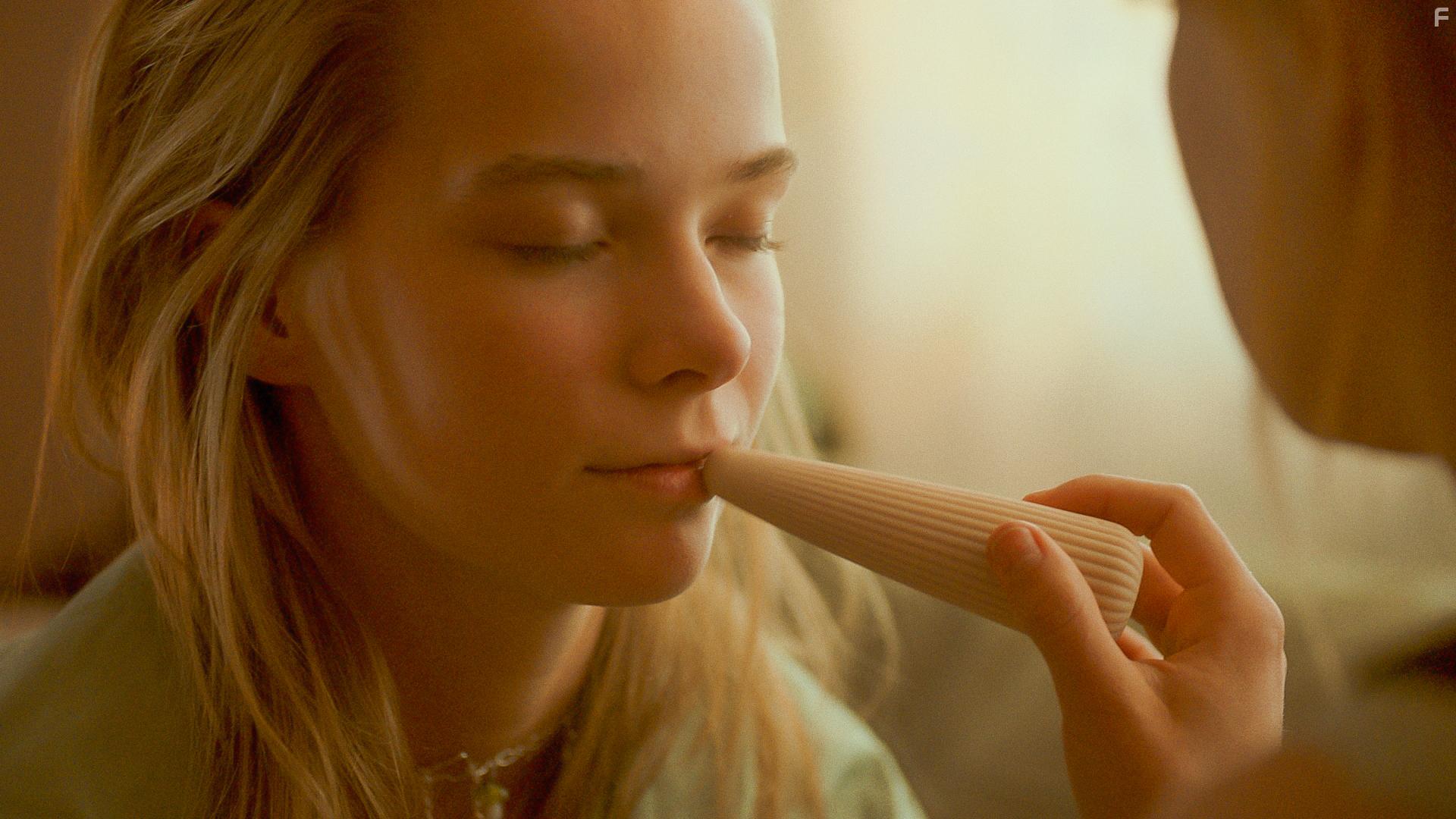 Safina Coster-Waldau in Salsa (2022)