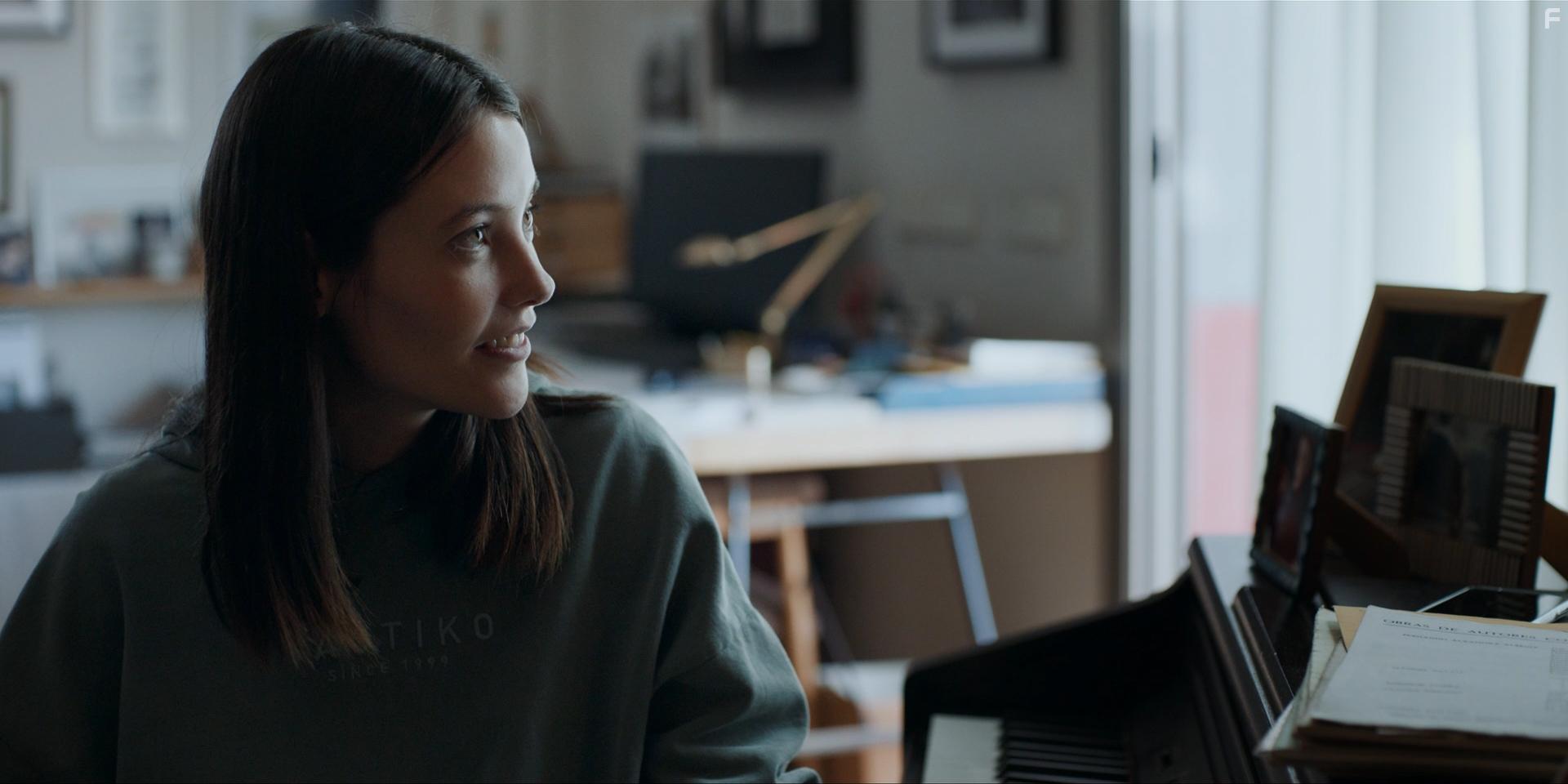 Mireia Oriol in El arte de volver (2020)