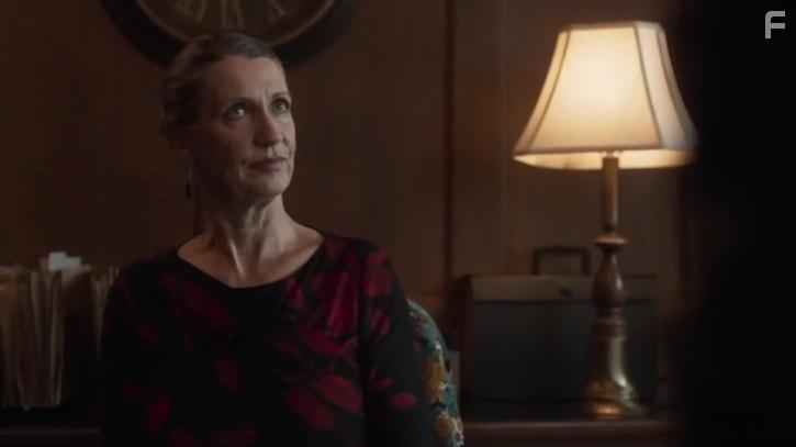 Claire Gagnon in Cheval Serpent (2017)