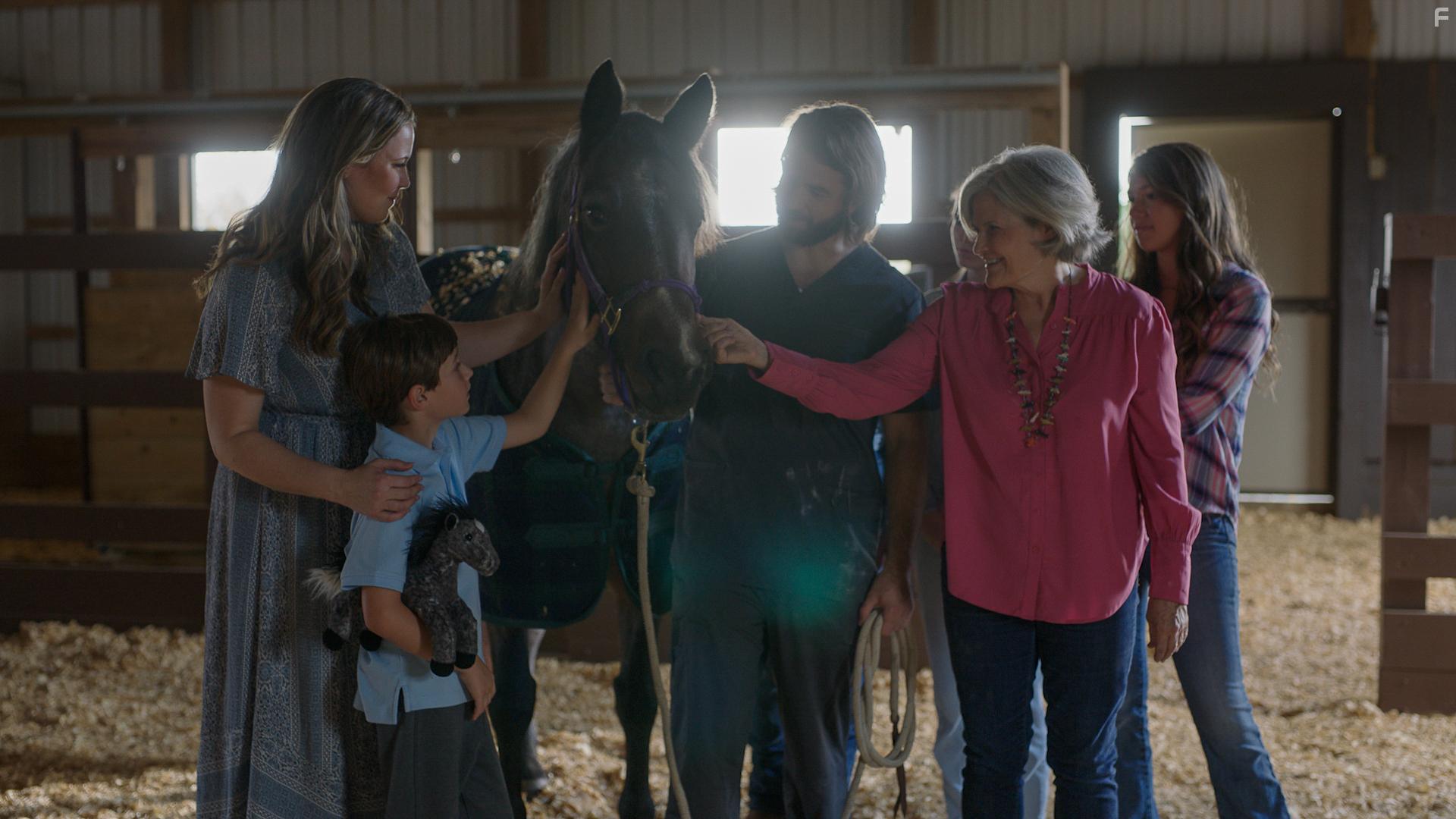 Jane Mowder, Liam Knapp, Shane Brady, Erin Bethea, and Orli Gottesman in Adeline (2022)