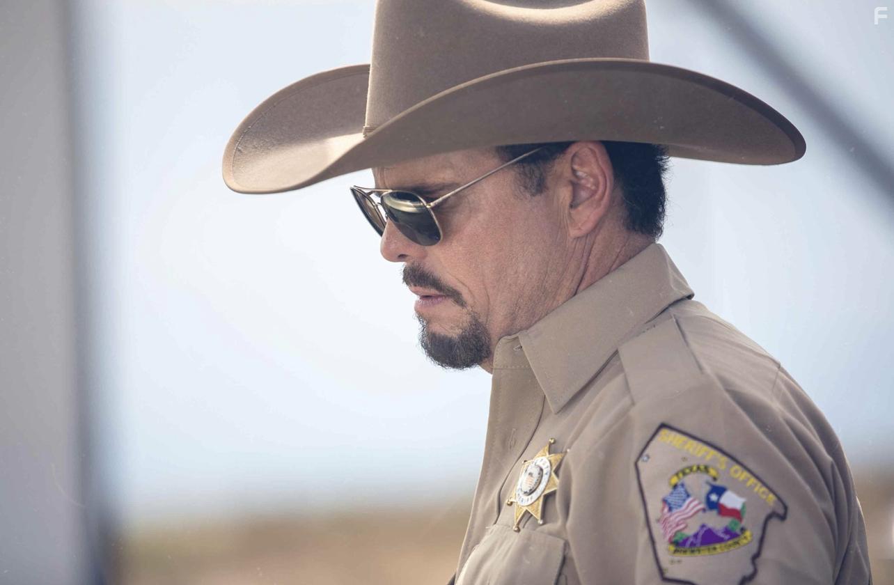 Kevin Dillon in Frank and Penelope (2022)