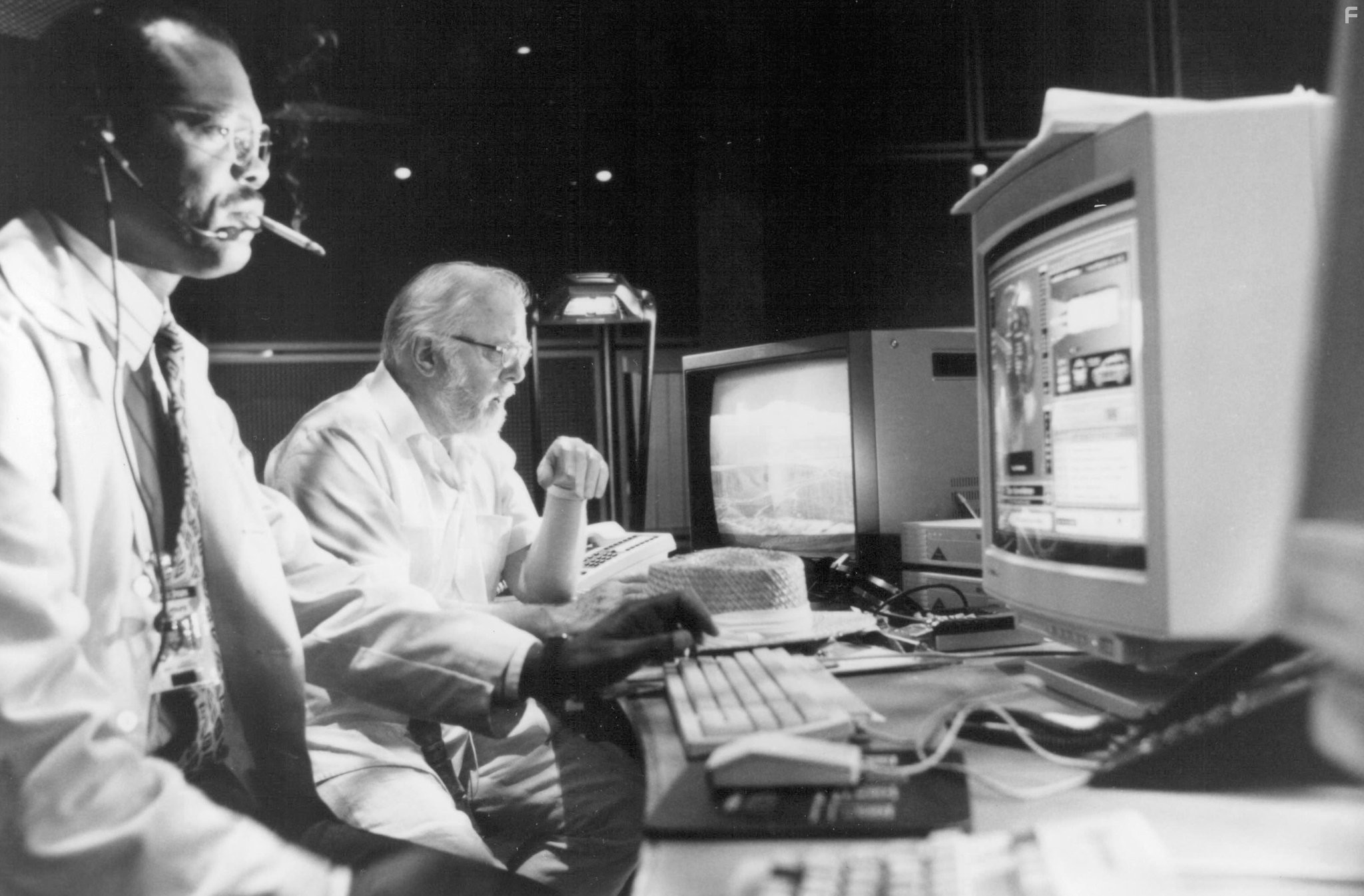 Samuel L. Jackson and Richard Attenborough in Парк юрского периода (1993)