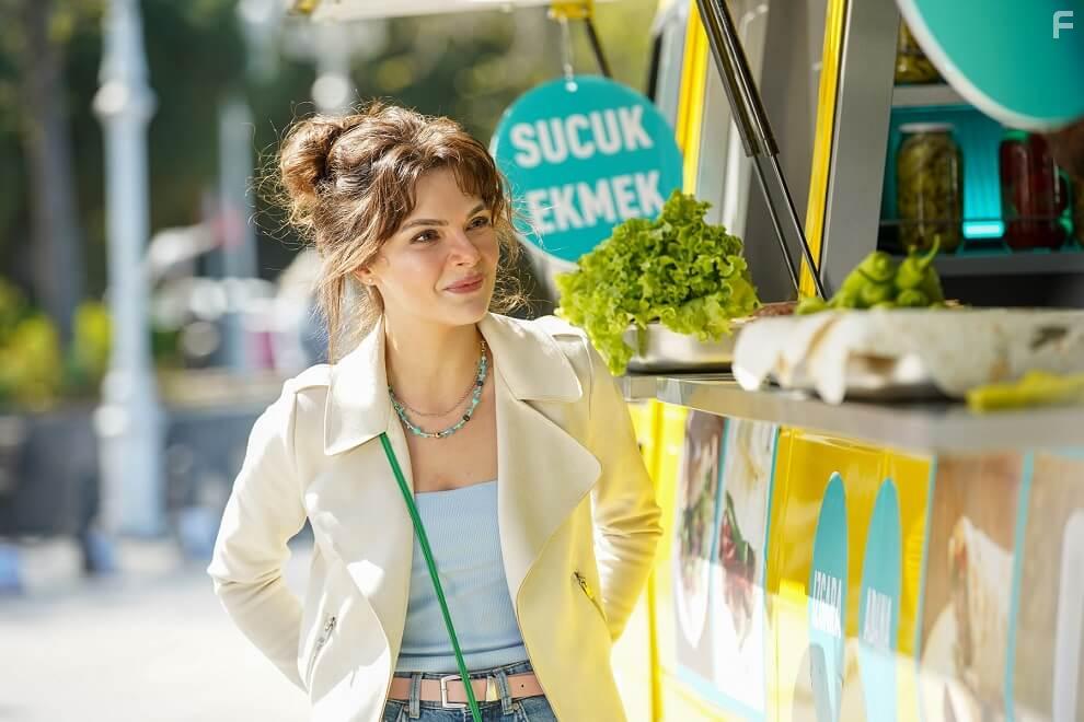 Sinem nsal in Gizli Sakli (2022)