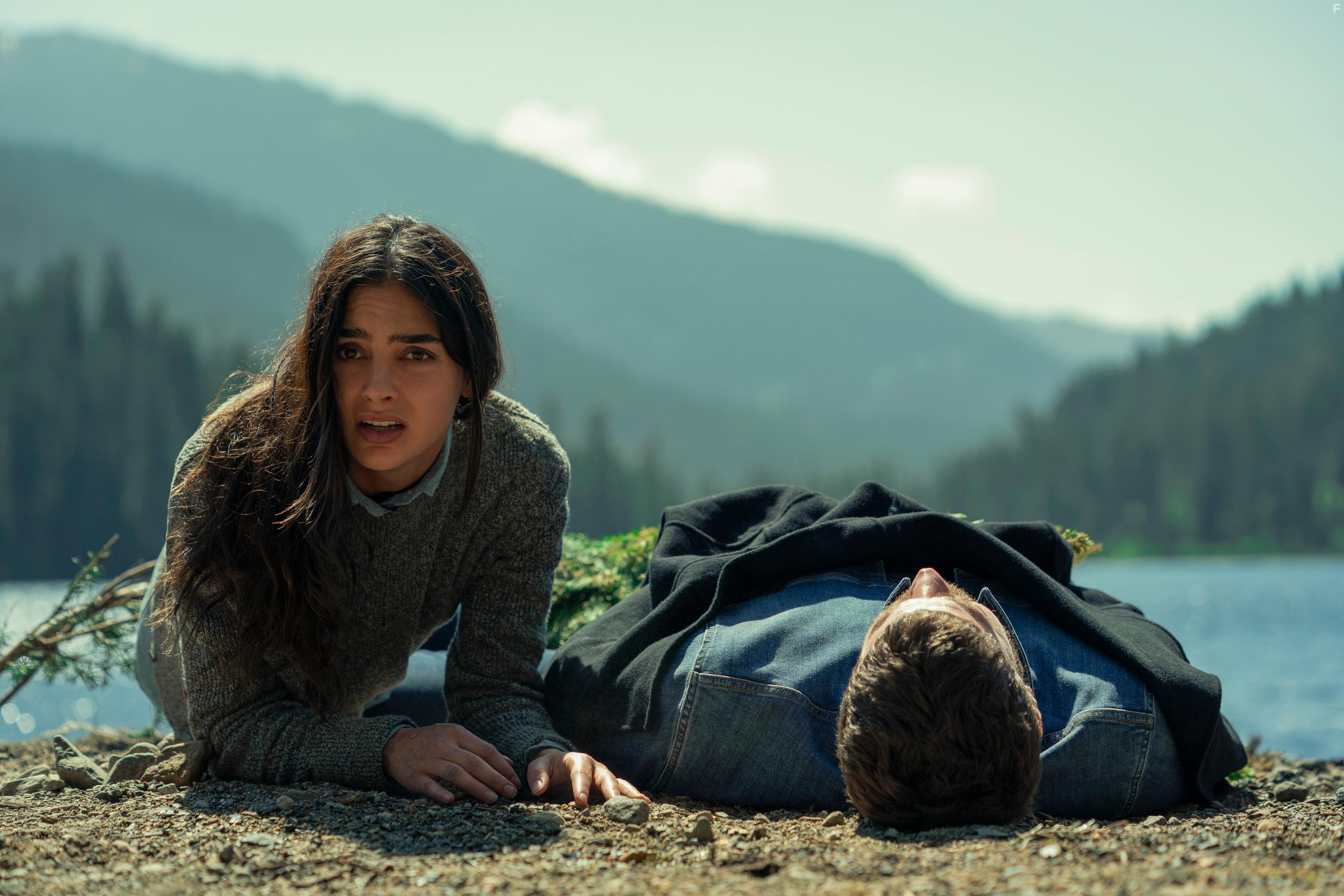Austin Stowell and Melissa Barrera in Keep Breathing (2022)