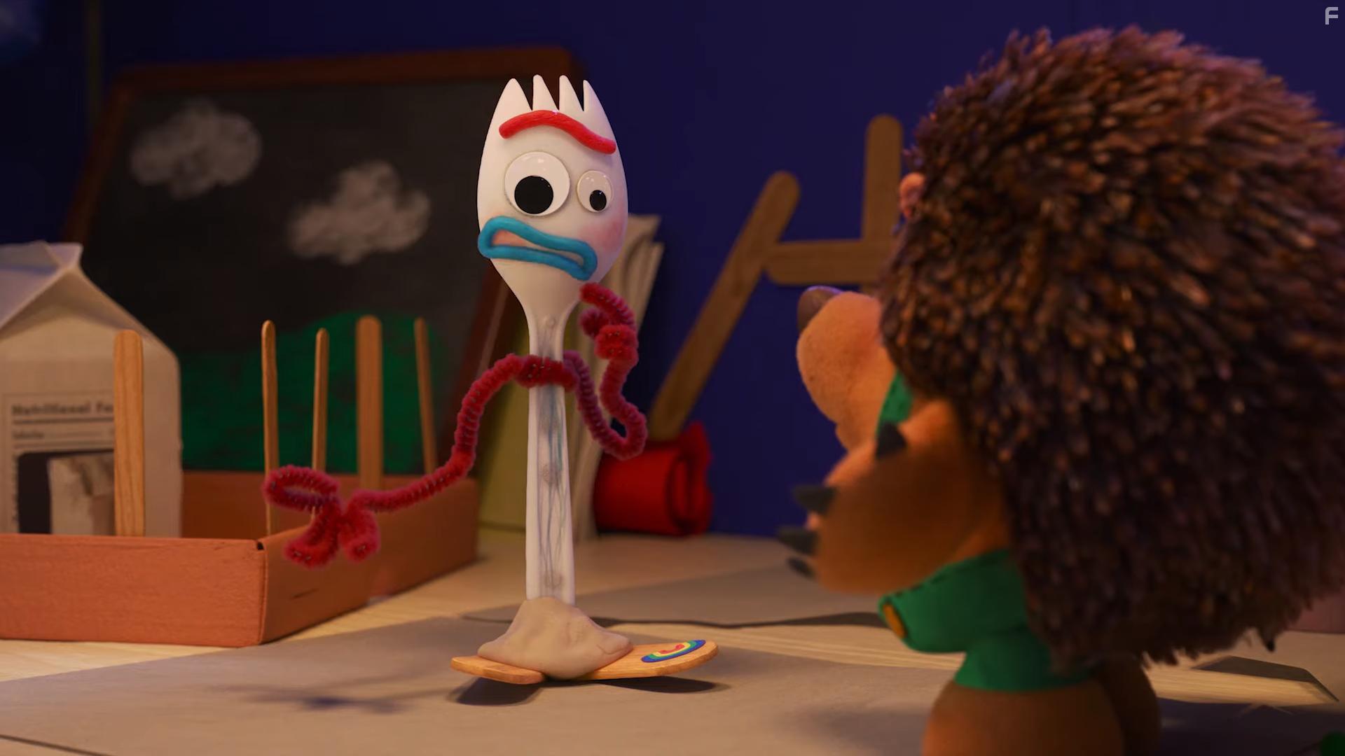 Robin Atkin Downes and Tony Hale in Forky Asks a Question (2019)