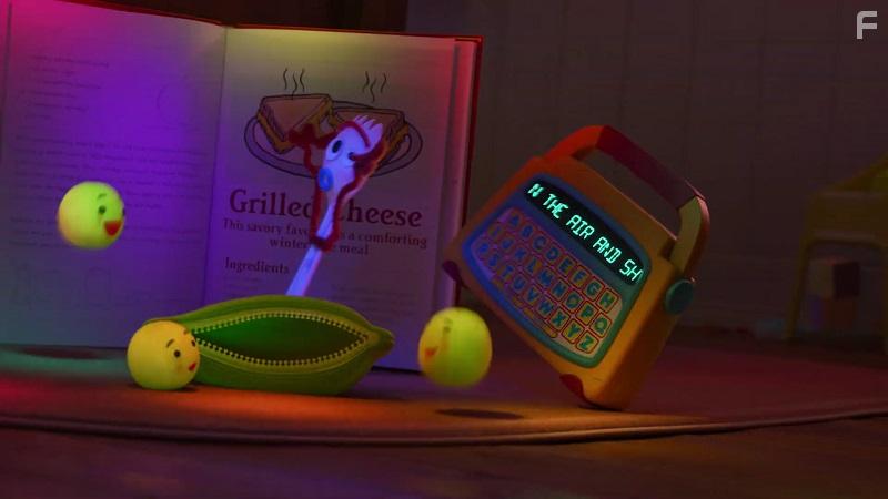 Tony Hale, Jeff Pidgeon, Addison Andrews, Mila Crespo, and Imani Prior in Forky Asks a Question (2019)