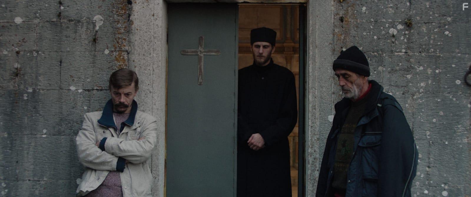 Momo Picuric, Dejan Ivanic, and Drazen Pavlovic in Mamonga (2019)