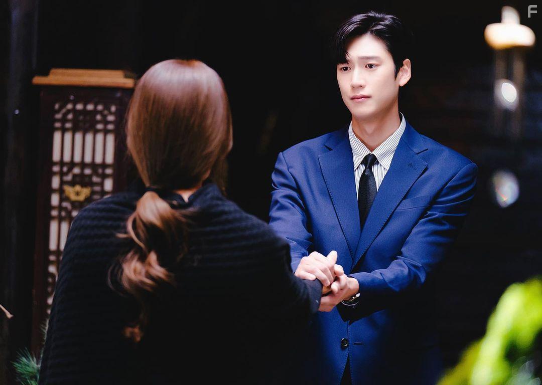 Na In-Woo in Jinxed at First (2022)