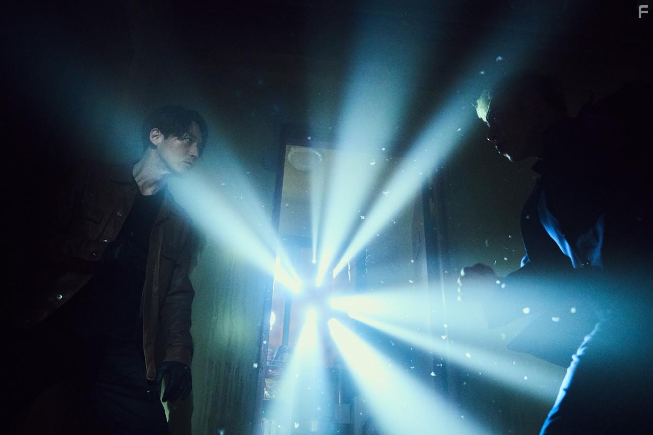 Jang Hyuk in Jugeodo Doeneun Ai (2022)