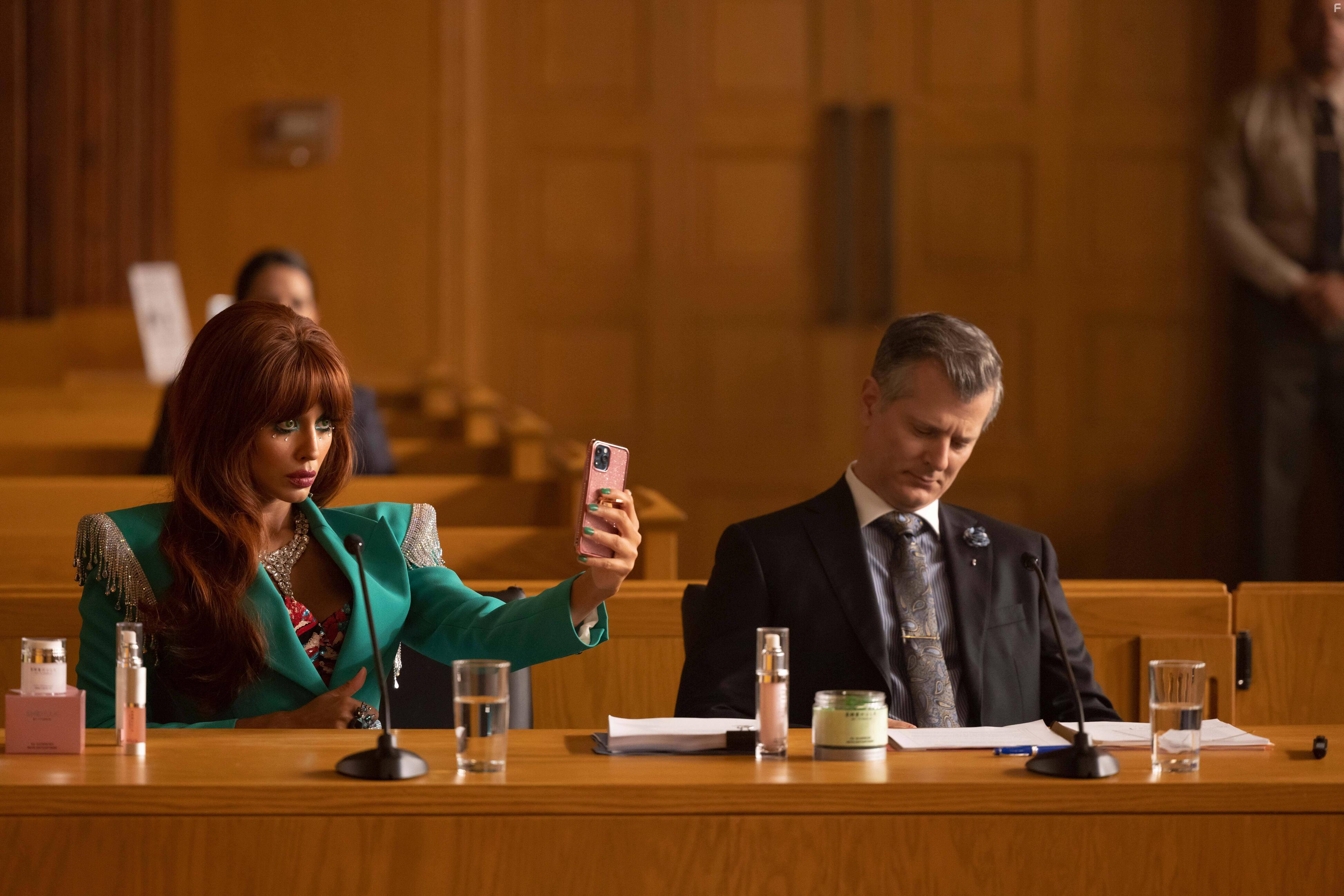 Jameela Jamil and Jason M. Edwards in She-Hulk: Attorney at Law (2022)