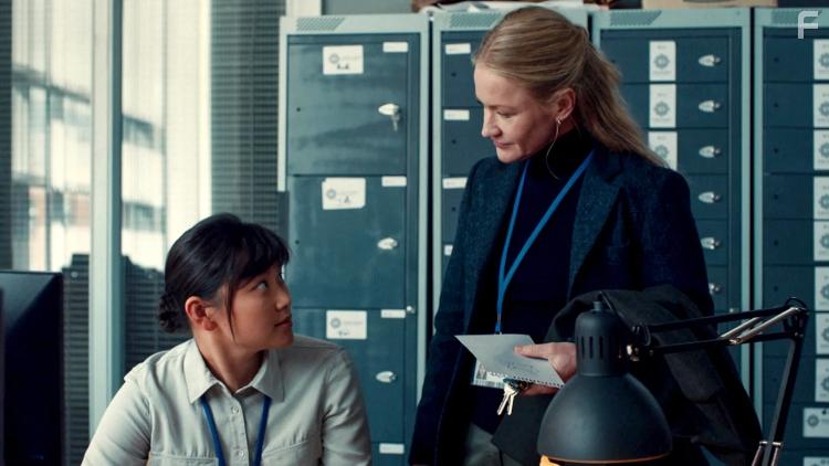 Paula Malcomson and Thaddea Graham in Redemption (2022)