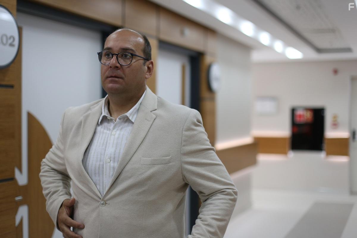 Berat Yenilmez in Senden Daha Gzel (2022)