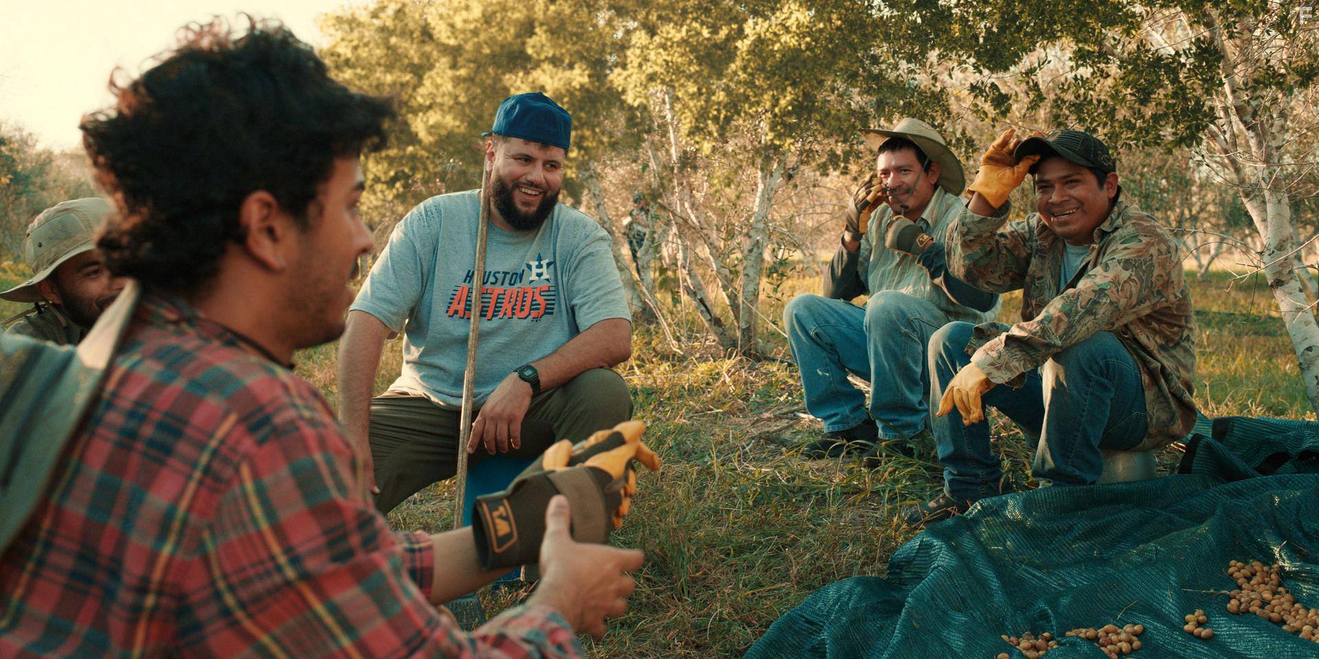 Mohammed Amer in Mo (2022)