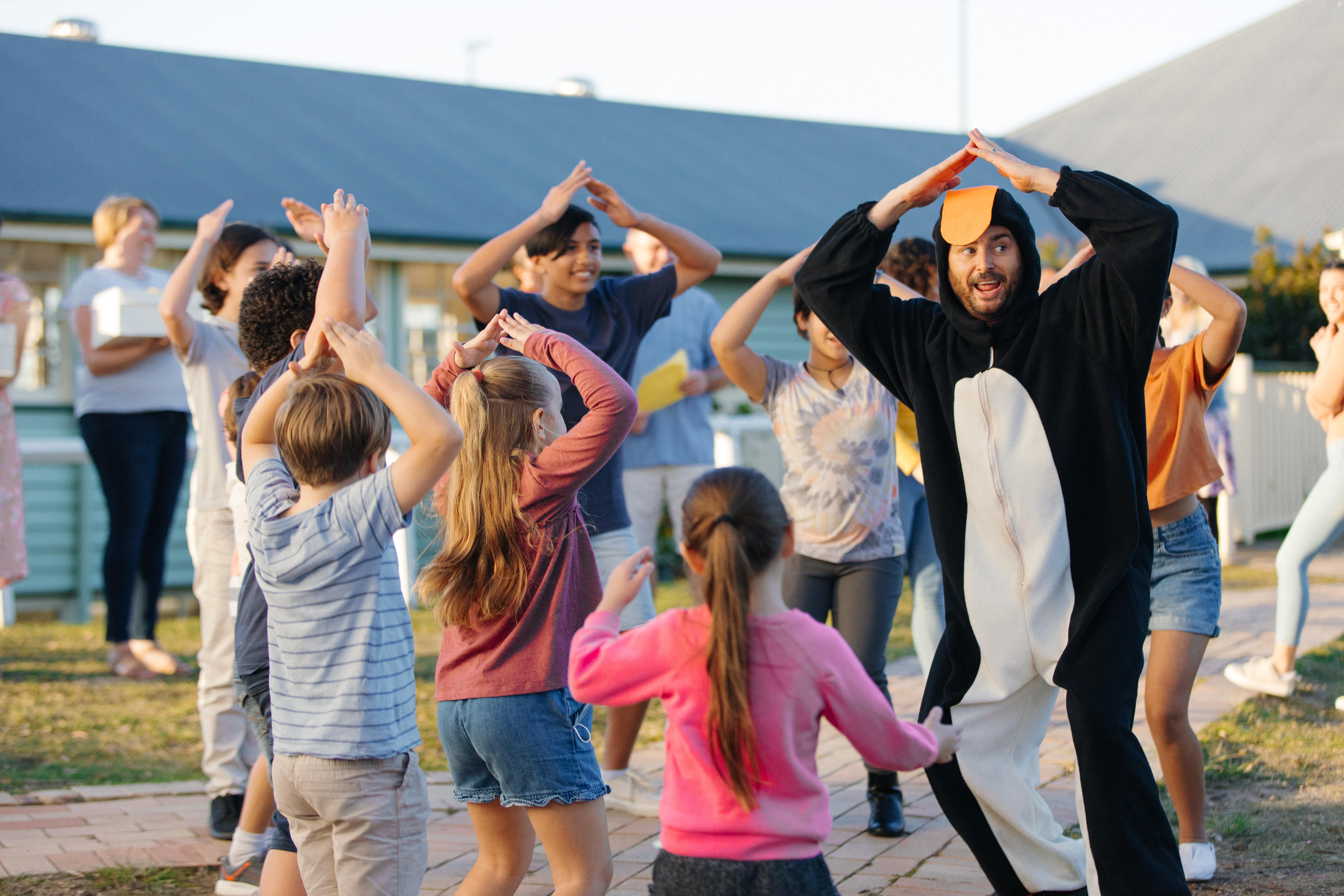 Love and Penguins (2022)