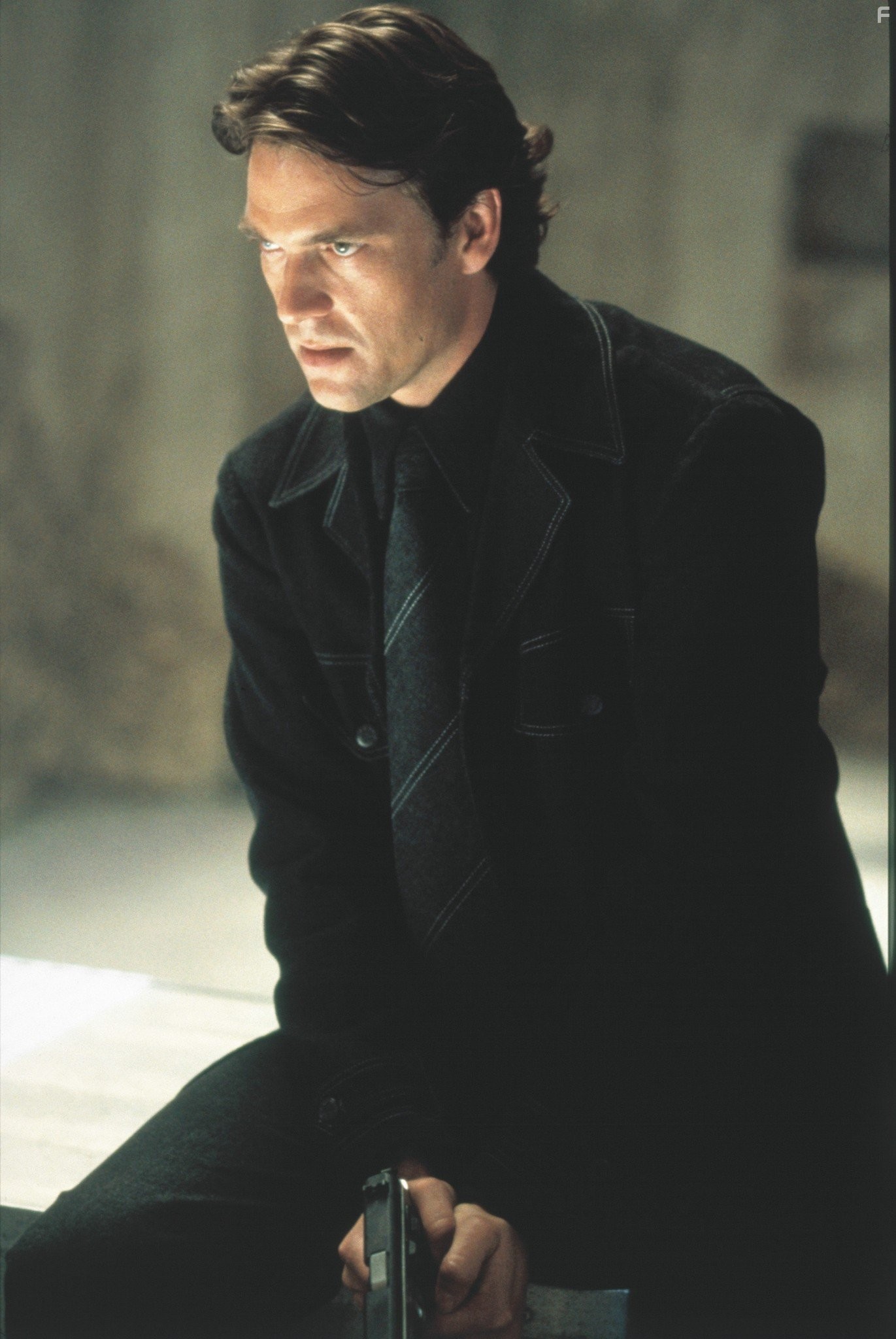 Dougray Scott in Миссия: невыполнима 2 (2000)