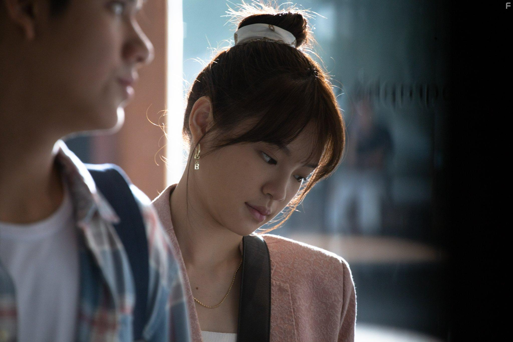 Korapat Kirdpan and Cherprang Areekul in SLR (2022)