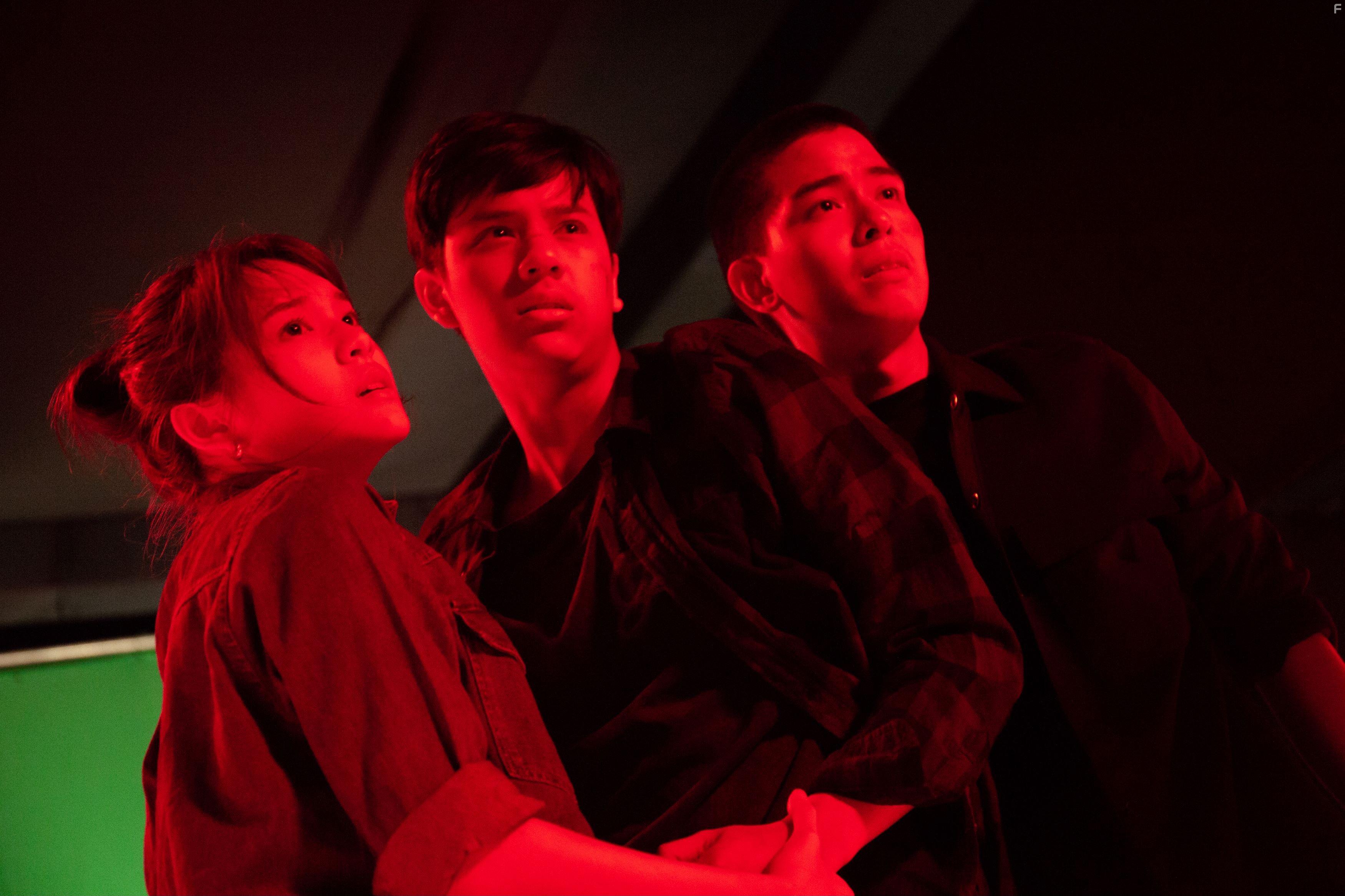 Sadanont Durongkaweroj, Korapat Kirdpan, and Cherprang Areekul in SLR (2022)