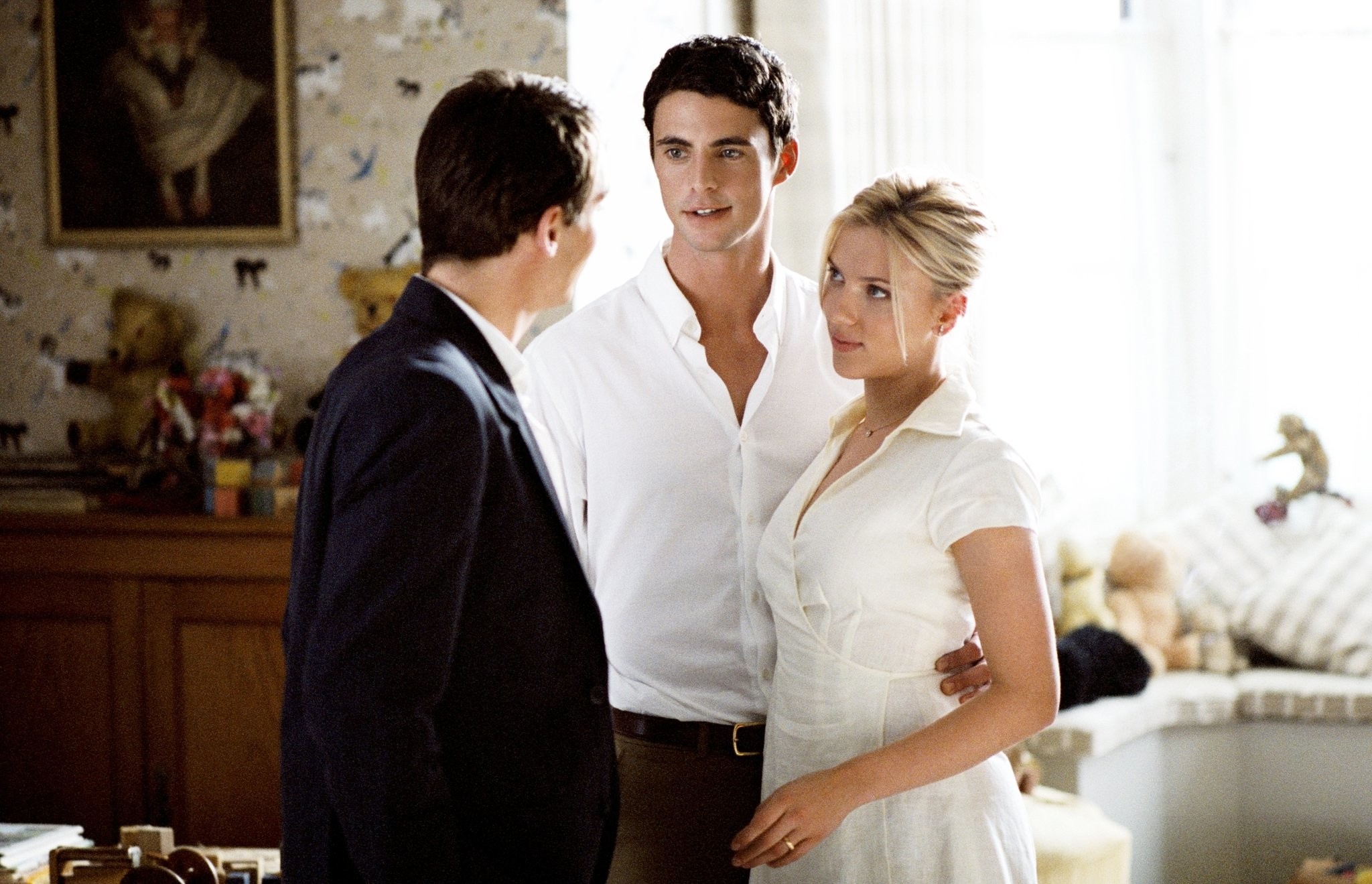 Jonathan Rhys Meyers, Matthew Goode, and Scarlett Johansson in Матч Поинт (2005)