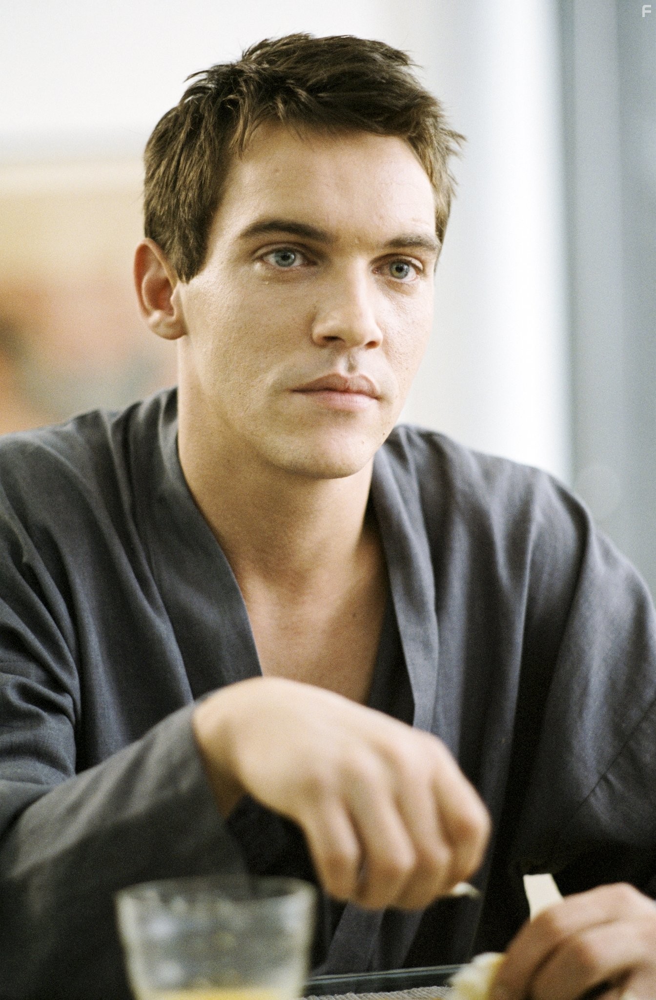 Jonathan Rhys Meyers in Матч Поинт (2005)
