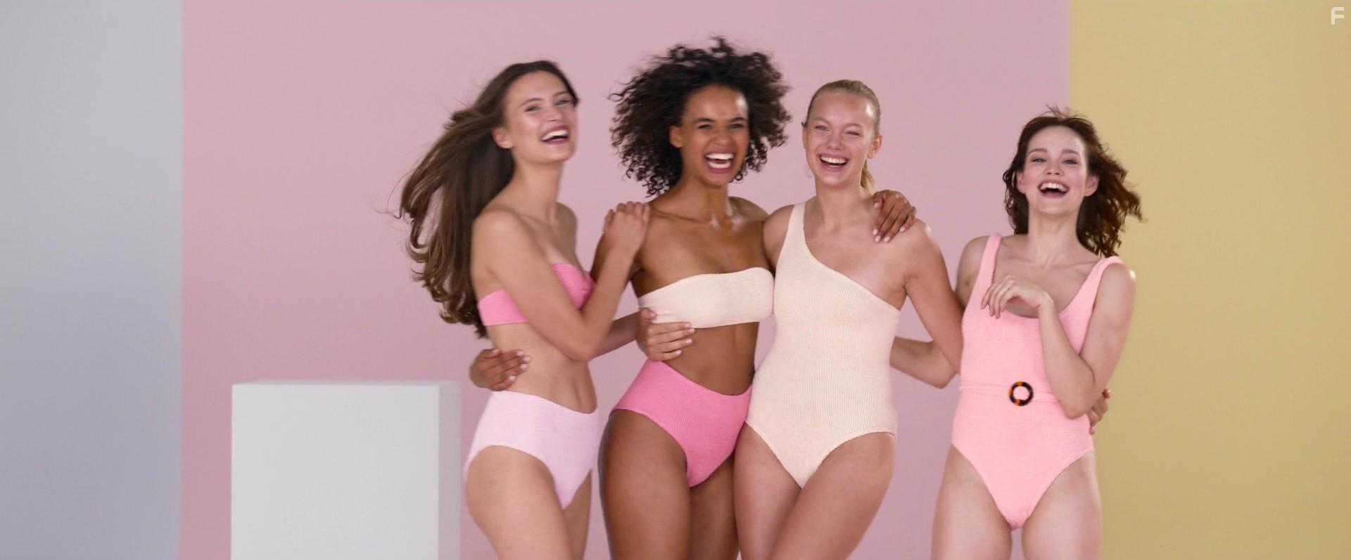 Emilia Schle in Wunderschn (2022)