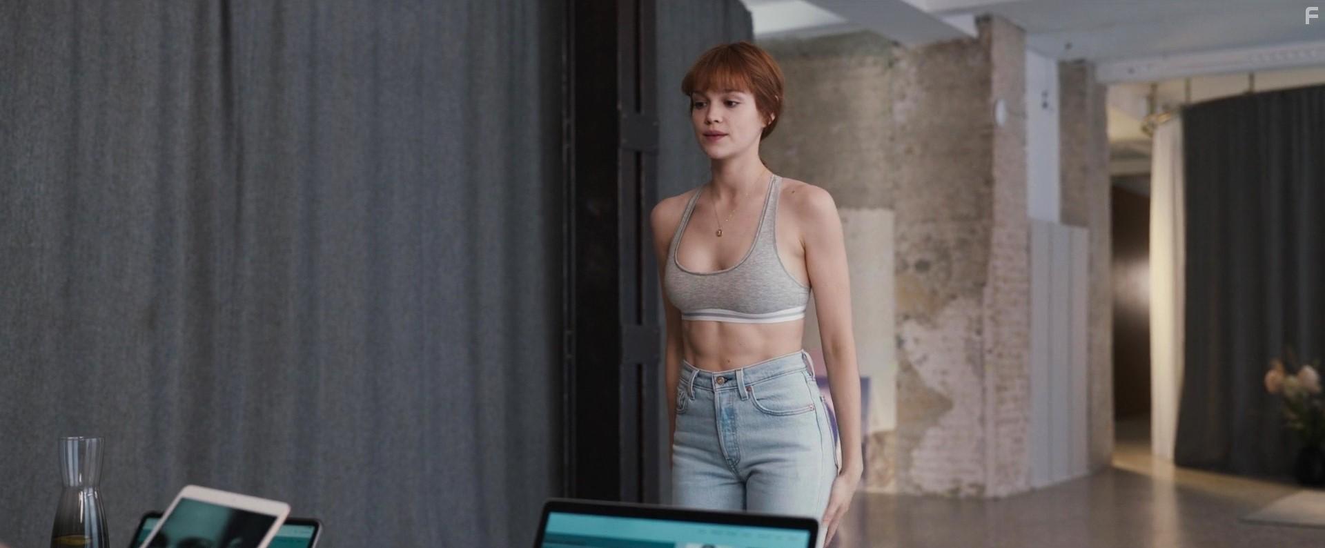 Emilia Schle in Wunderschn (2022)