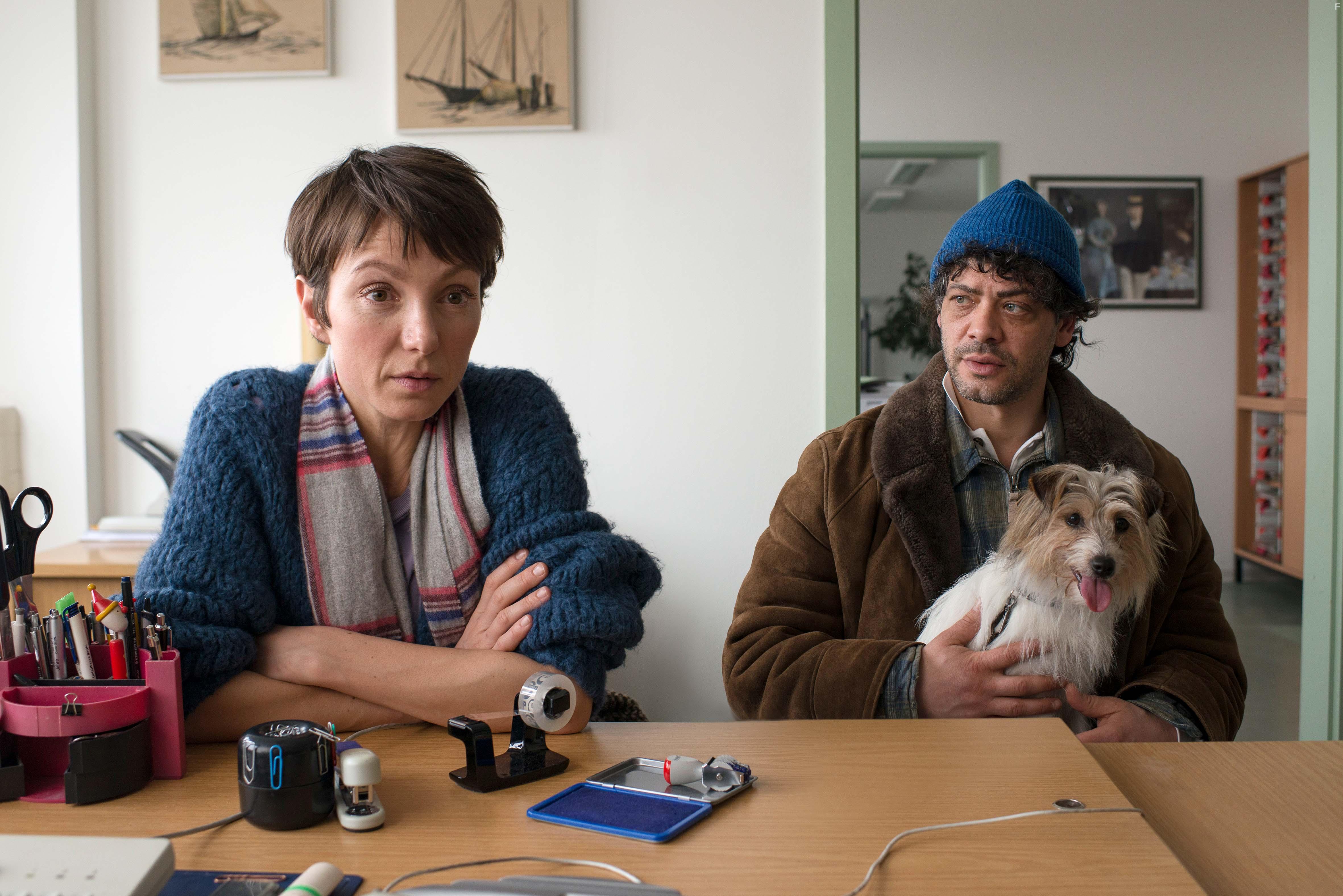 Carlo Ljubek and Julia Koschitz in Auf dnnem Eis (2021)