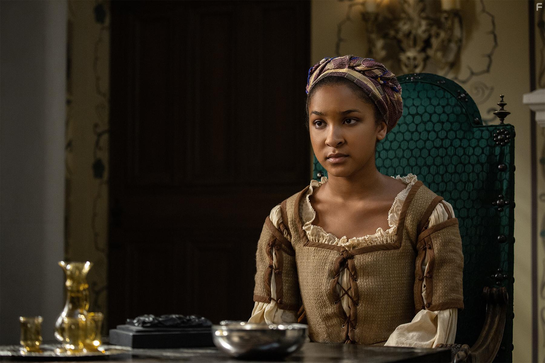 Sennia Nanua in The Serpent Queen (2022)