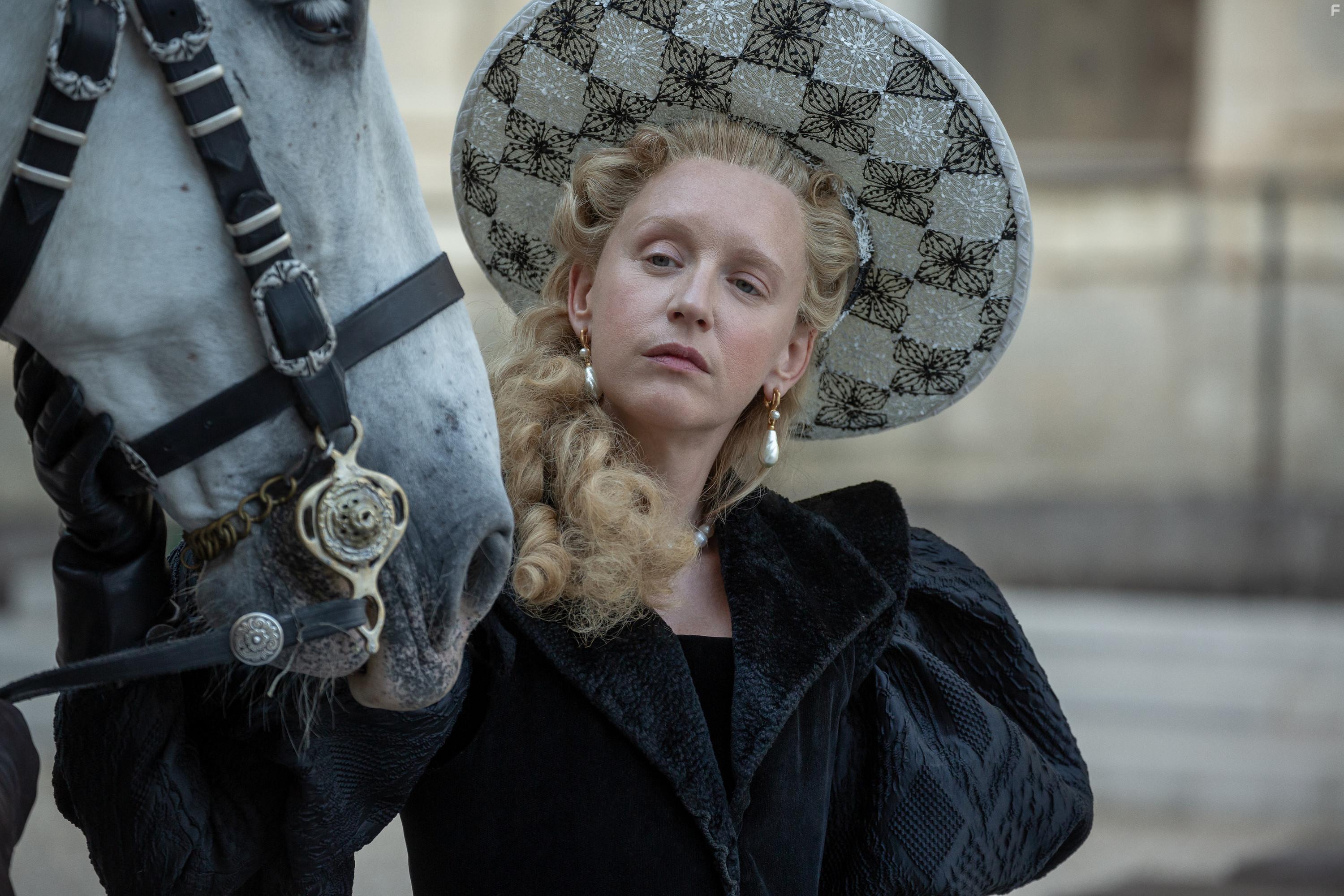 Ludivine Sagnier in The Serpent Queen (2022)