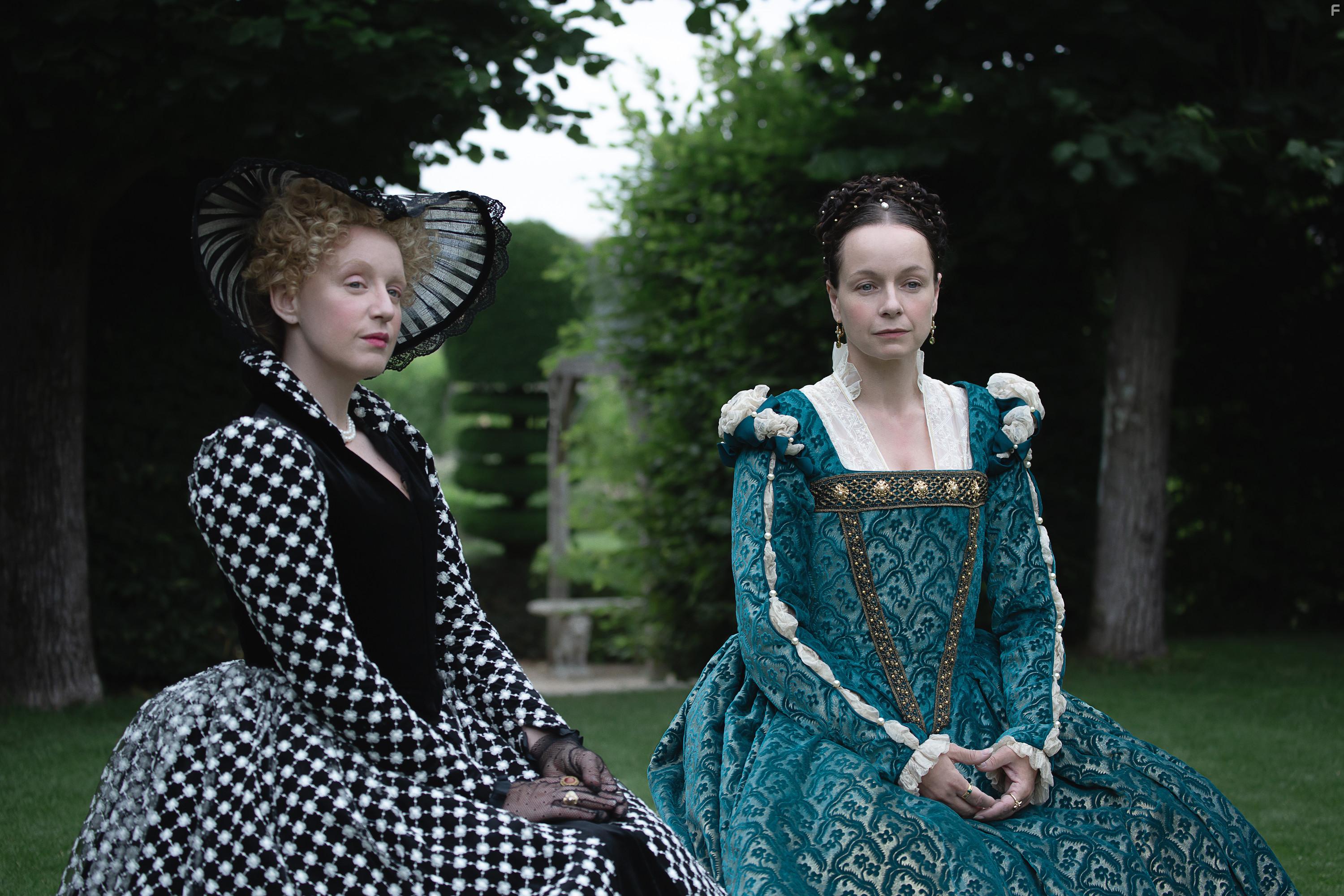 Samantha Morton and Ludivine Sagnier in The Serpent Queen (2022)