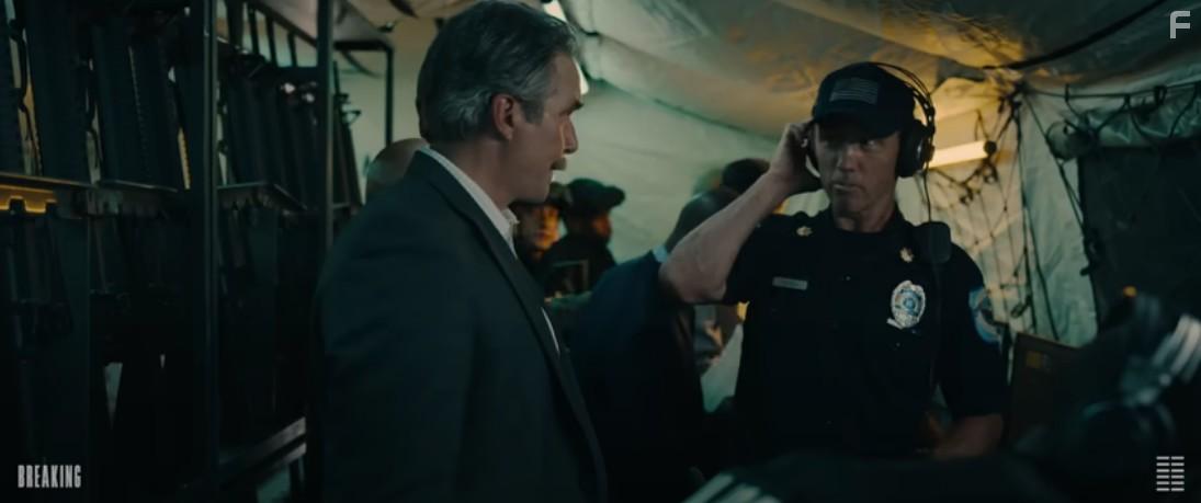 Robb Derringer and Jeffrey Donovan in 892 (2022)