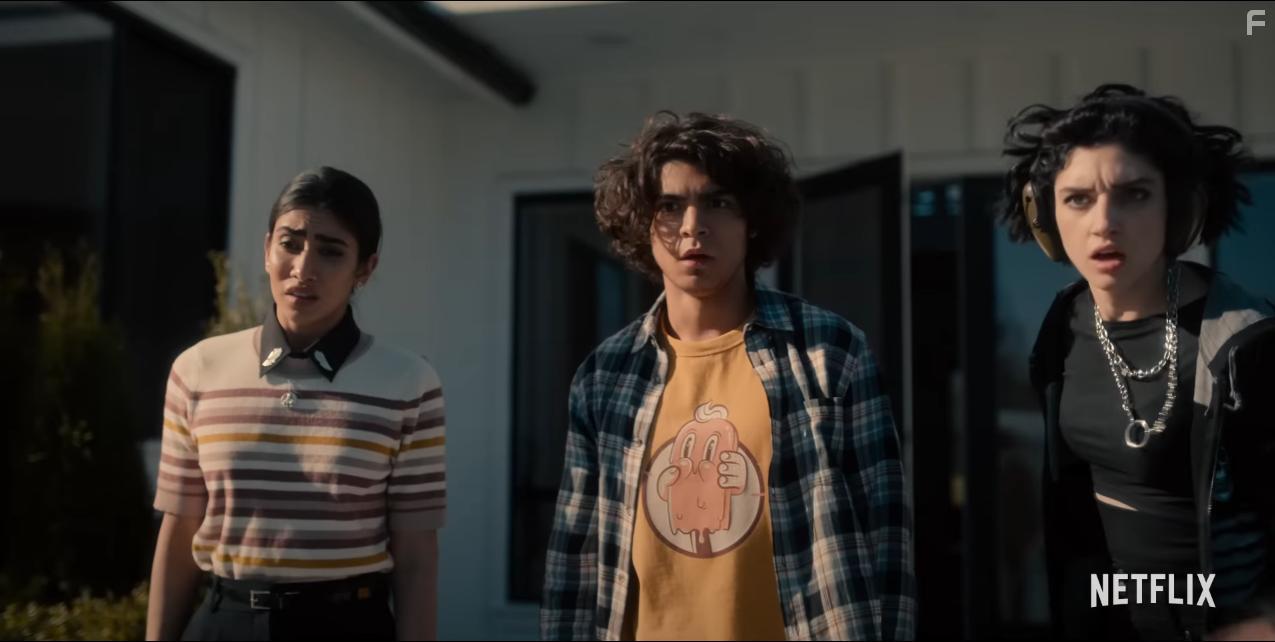 Morgan Taylor Campbell, Rhianna Jagpal, and Iaki Godoy in The Imperfects (2022)