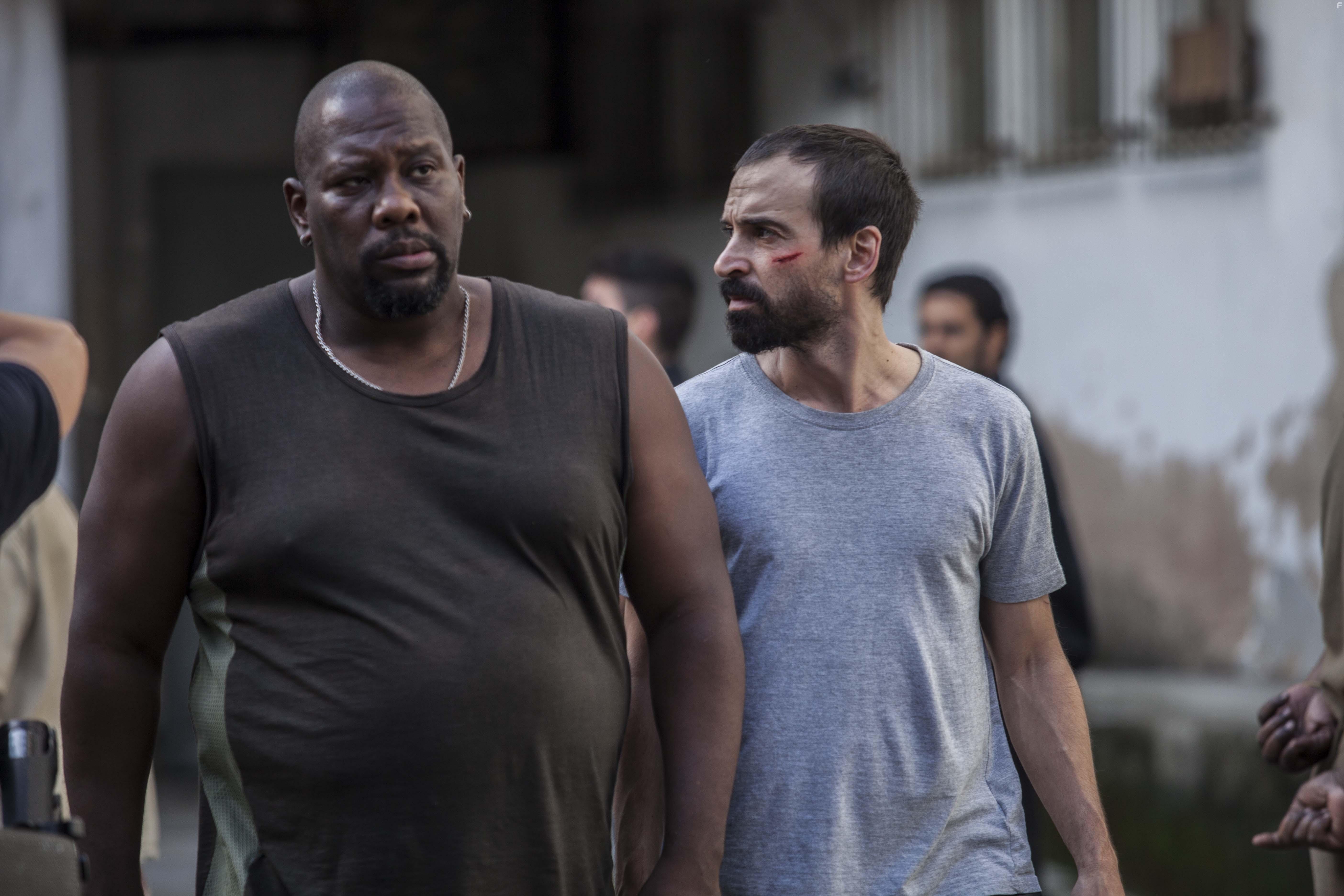 Jlio Andrade and Thogun Teixeira in 1 Contra Todos (2016)