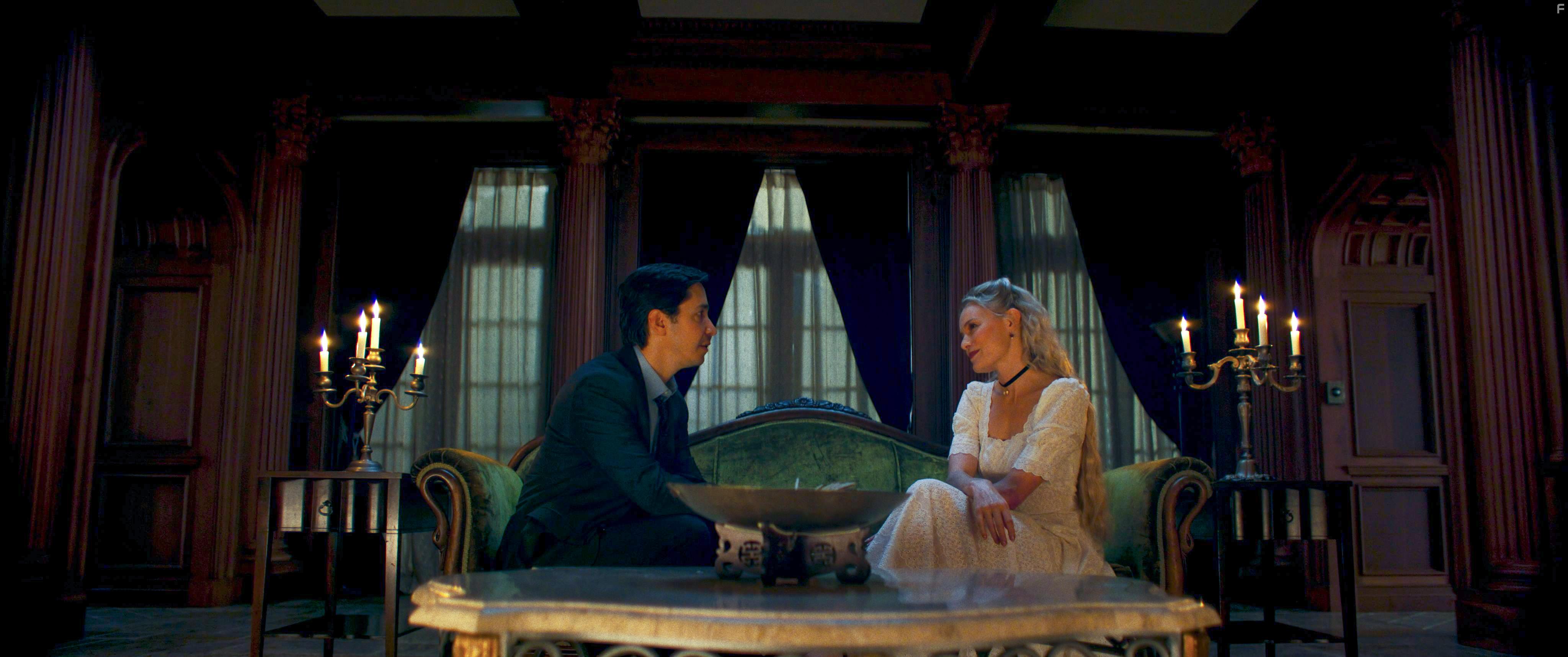Kate Bosworth and Justin Long in House of Darkness (2022)