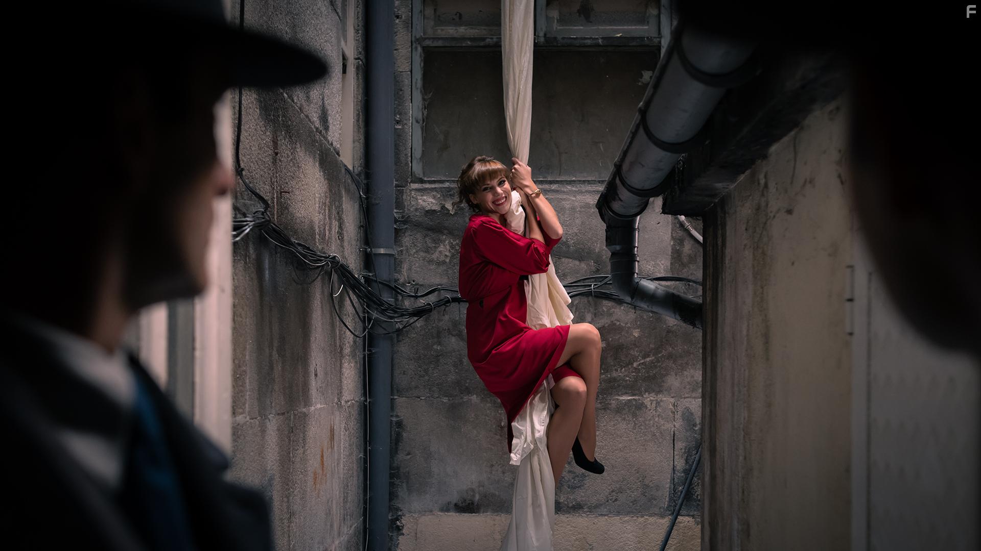 Aura Garrido in Un asunto privado (2022)