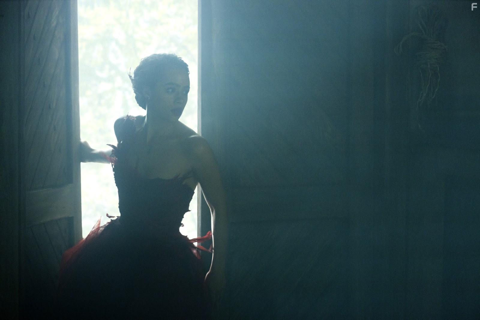 Nathalie Emmanuel in The Invitation (2022)