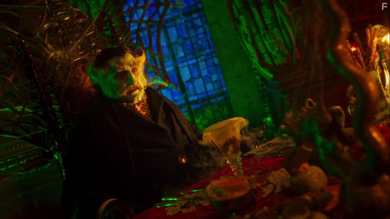 Daniel Roebuck in The Munsters (2022)