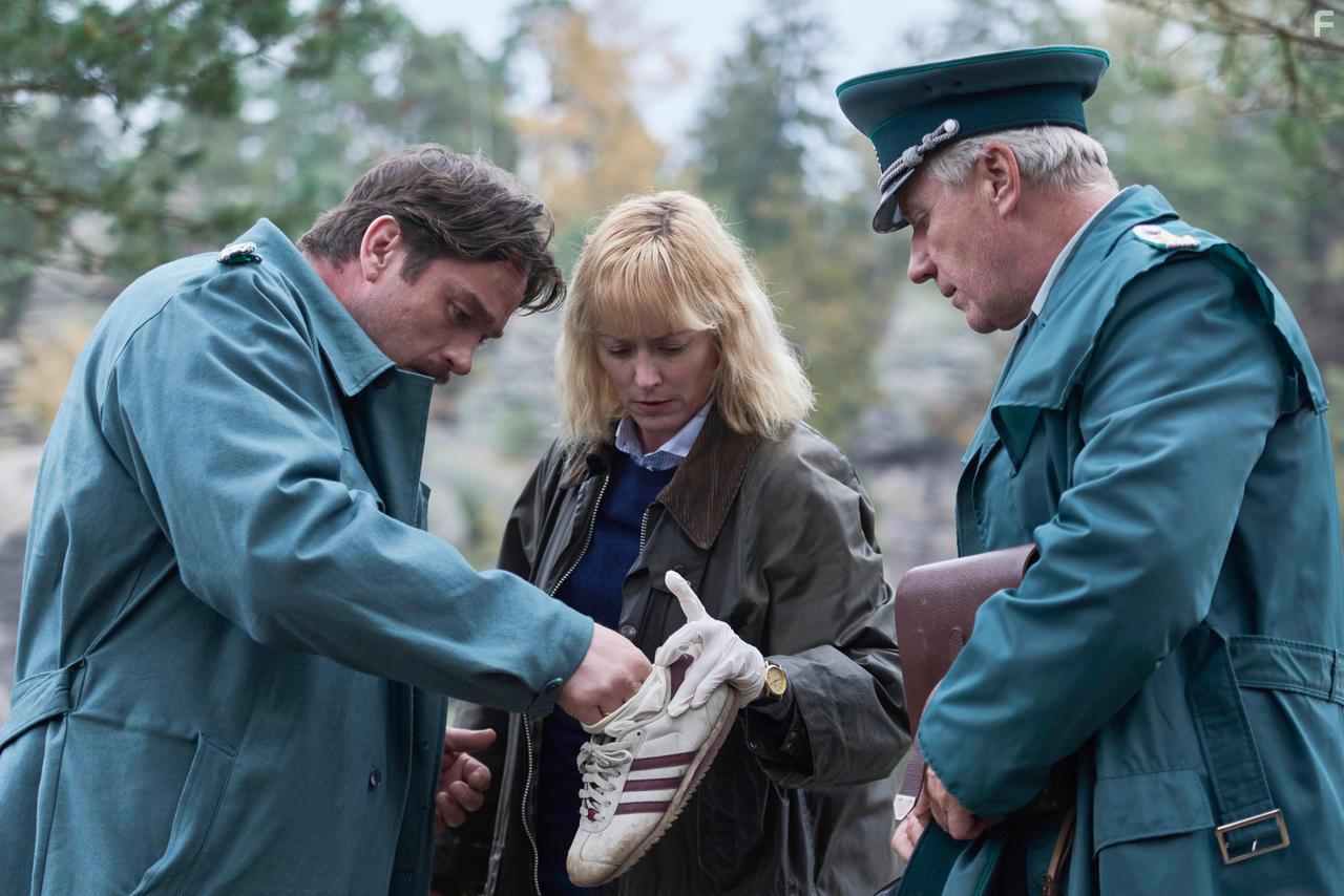 Silke Bodenbender, Jrg Schttauf, and Ronald Zehrfeld in Walpurgisnacht (2019)
