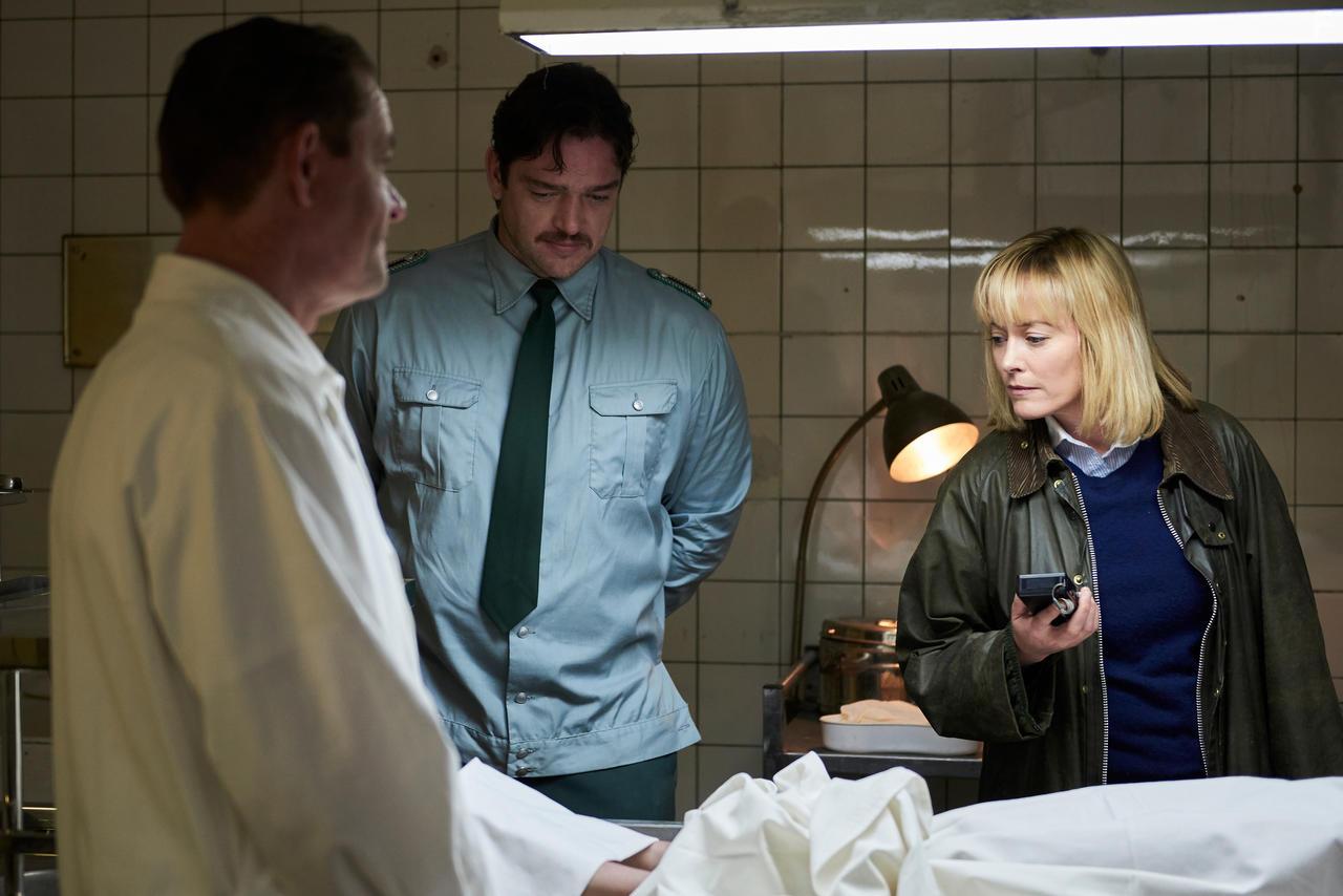 Silke Bodenbender and Ronald Zehrfeld in Walpurgisnacht (2019)