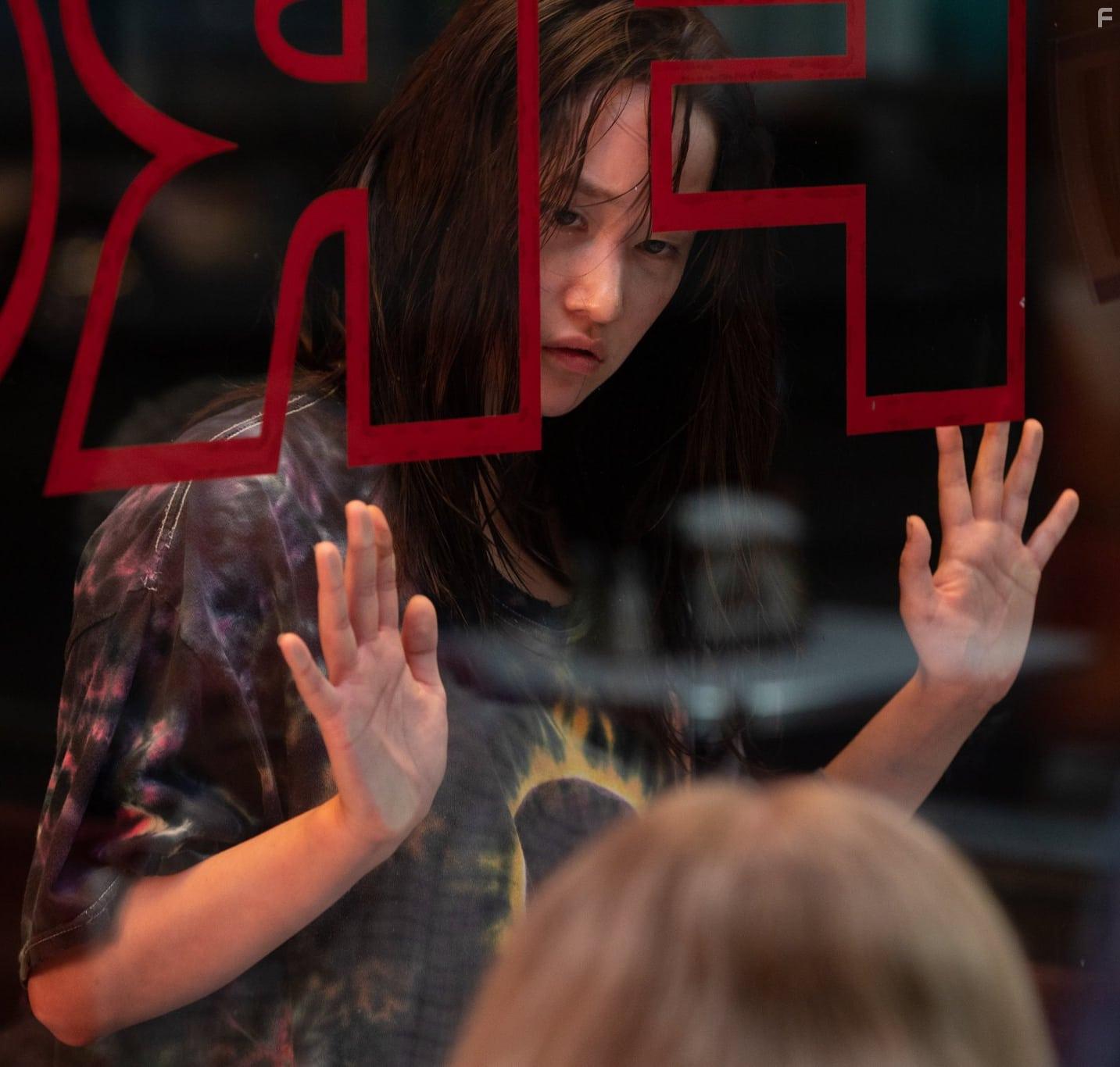 Jeon Jong-seo in Mona Lisa and the Blood Moon (2021)