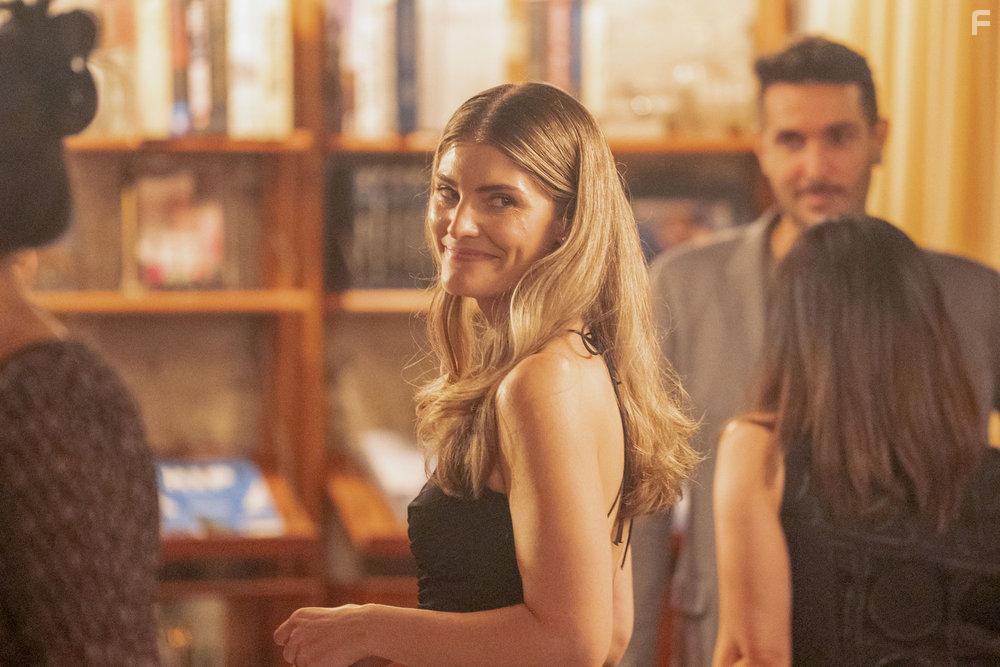 Caitlin Bassett in Quantum Leap (2022)