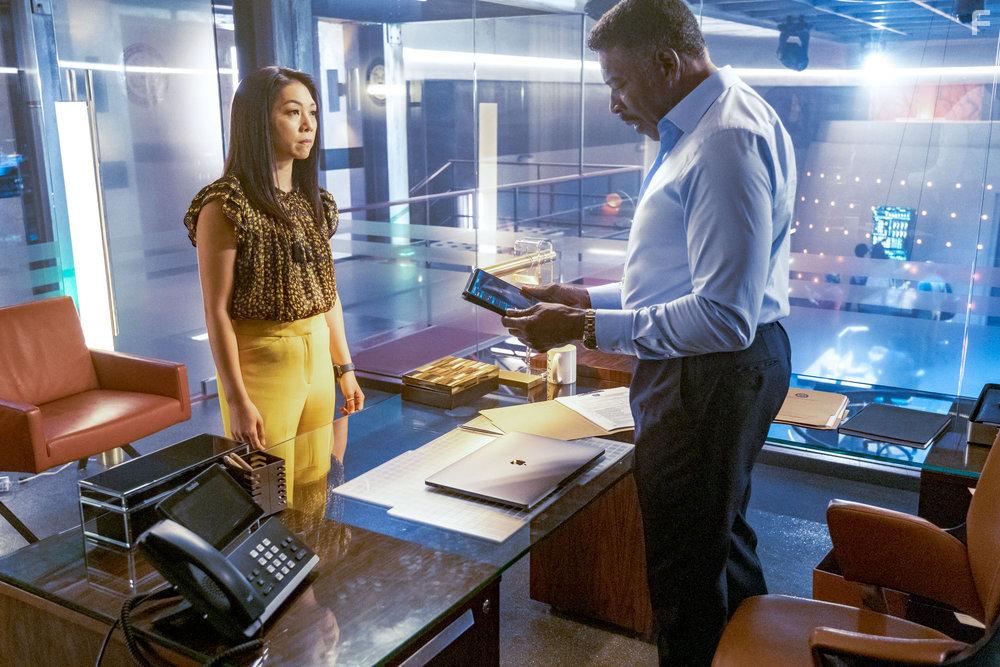 Ernie Hudson and Nanrisa Lee in Quantum Leap (2022)