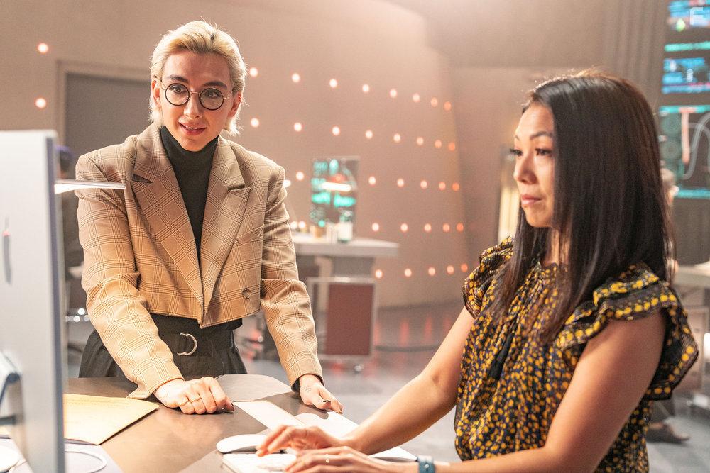 Nanrisa Lee and Mason Alexander Park in Quantum Leap (2022)