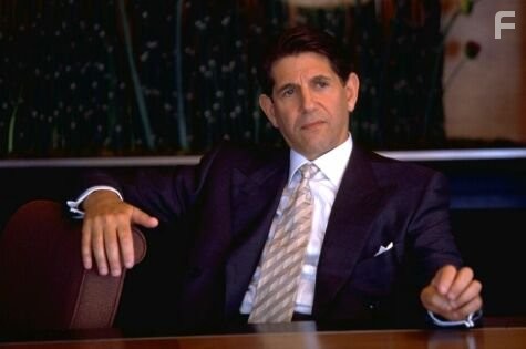 Peter Coyote in Эрин Брокович: Красивая и решительная (2000)